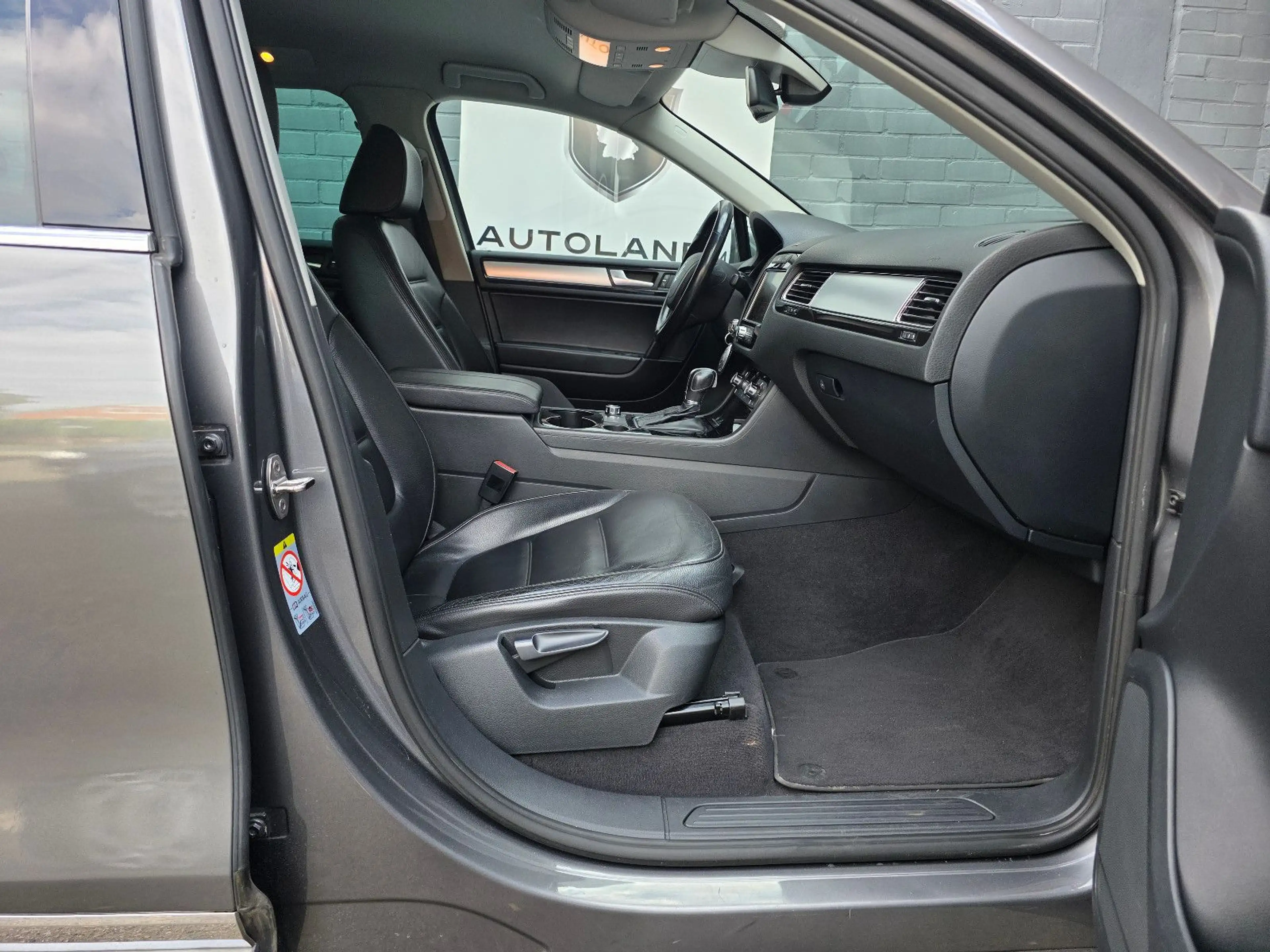 Volkswagen Touareg V6 TDI BMT Xenon Leder Ahk 3,5t Navi TÜV — photo 12
