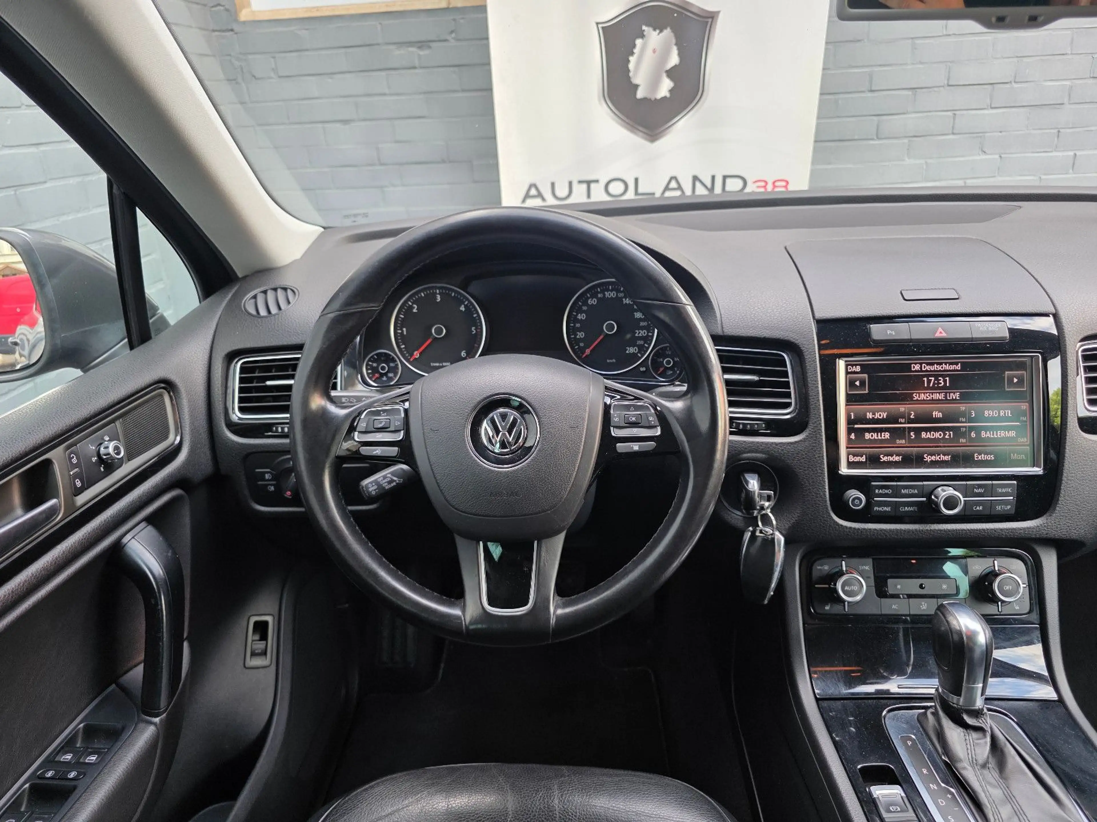 Volkswagen Touareg V6 TDI BMT Xenon Leder Ahk 3,5t Navi TÜV — photo 15