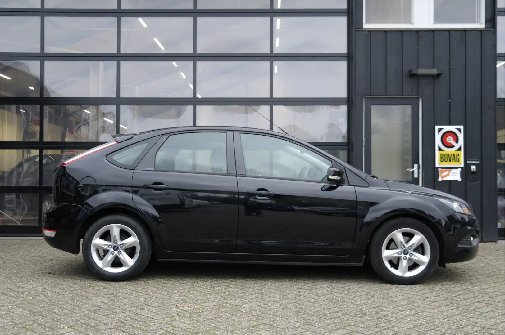 Ford Focus 1.6 Comfort | Airco | Cruise | NL-Auto | Goed Onde Noir - 2