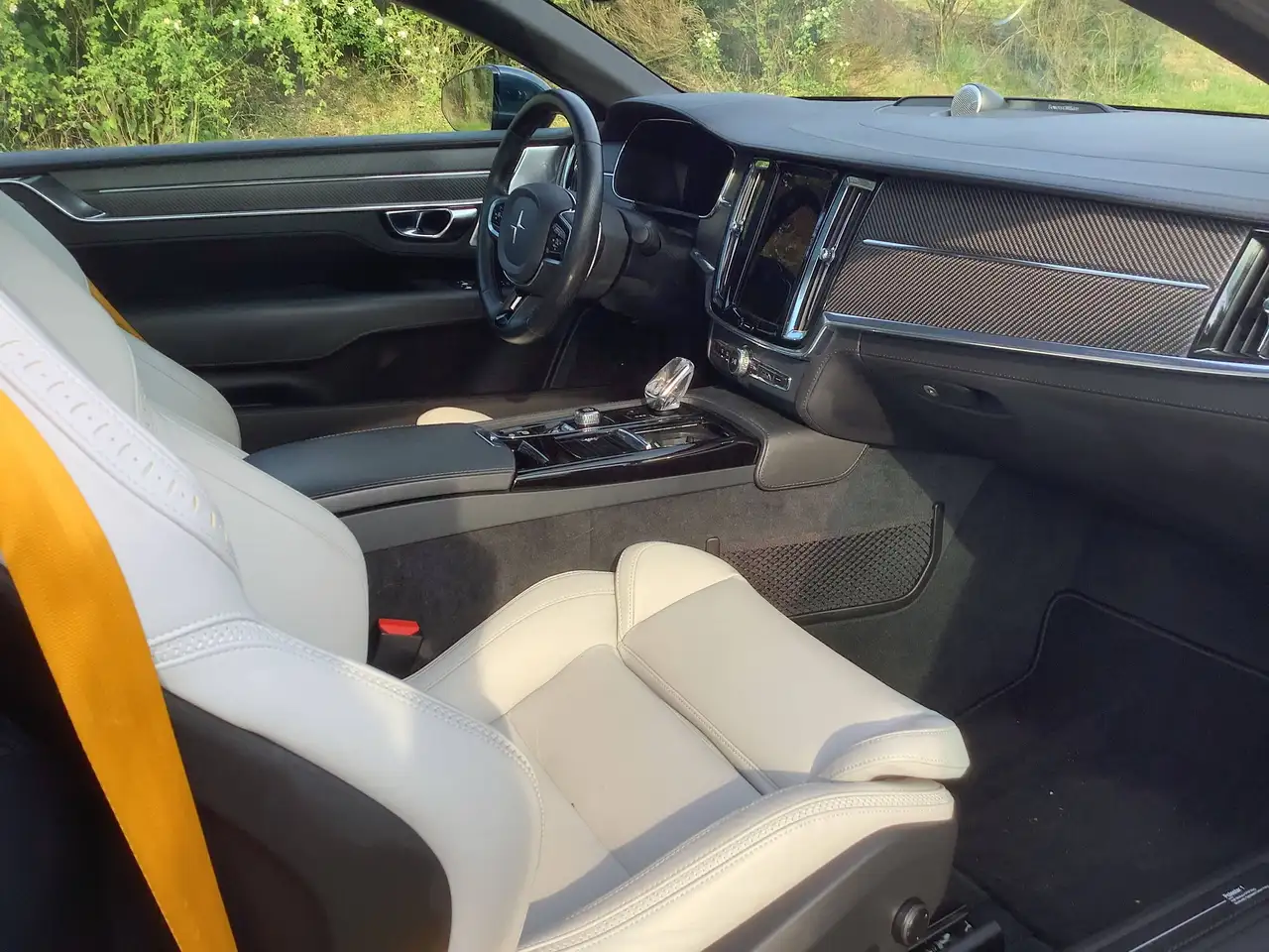 Polestar 1 2021