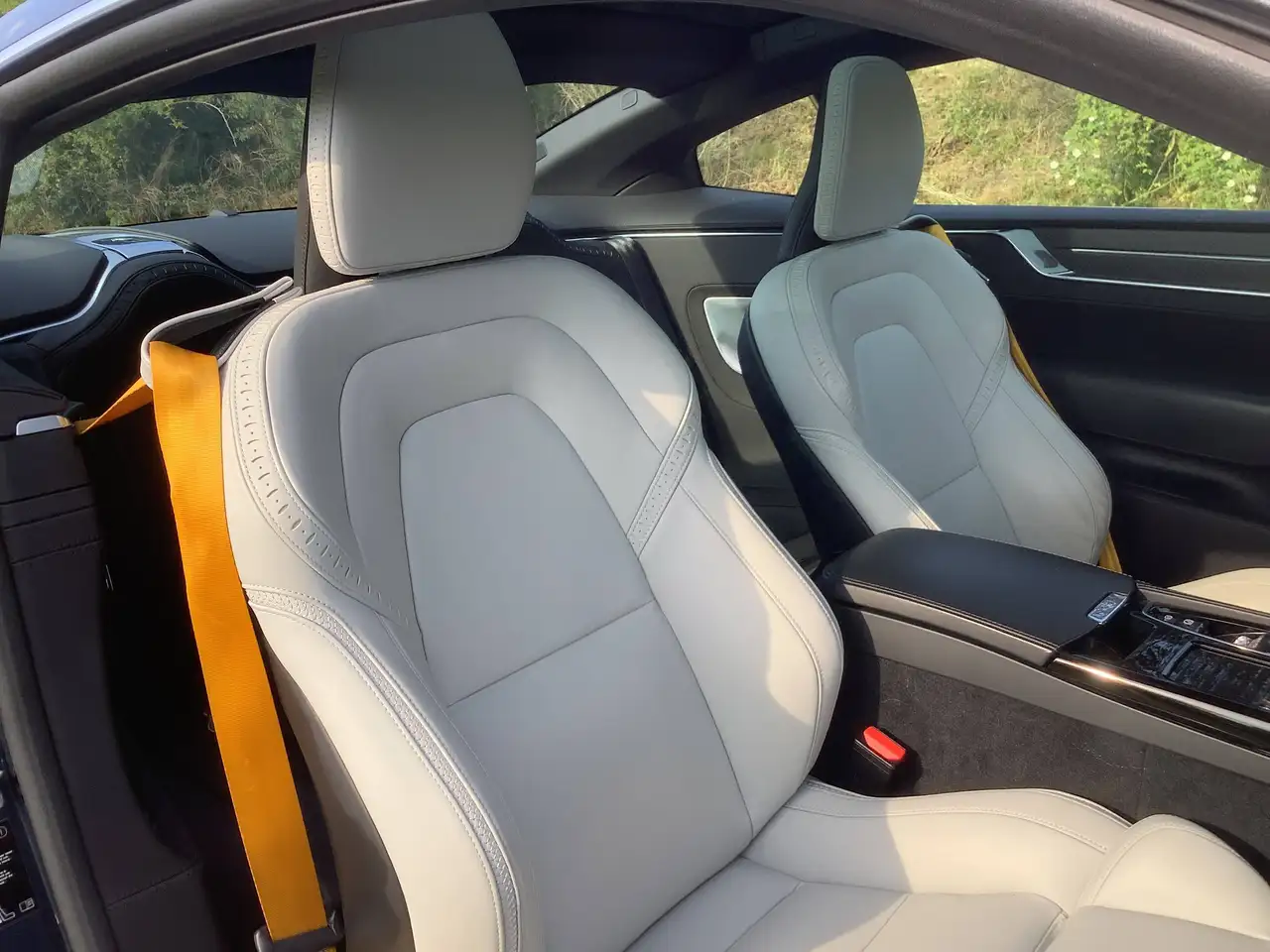 Polestar 1 2021