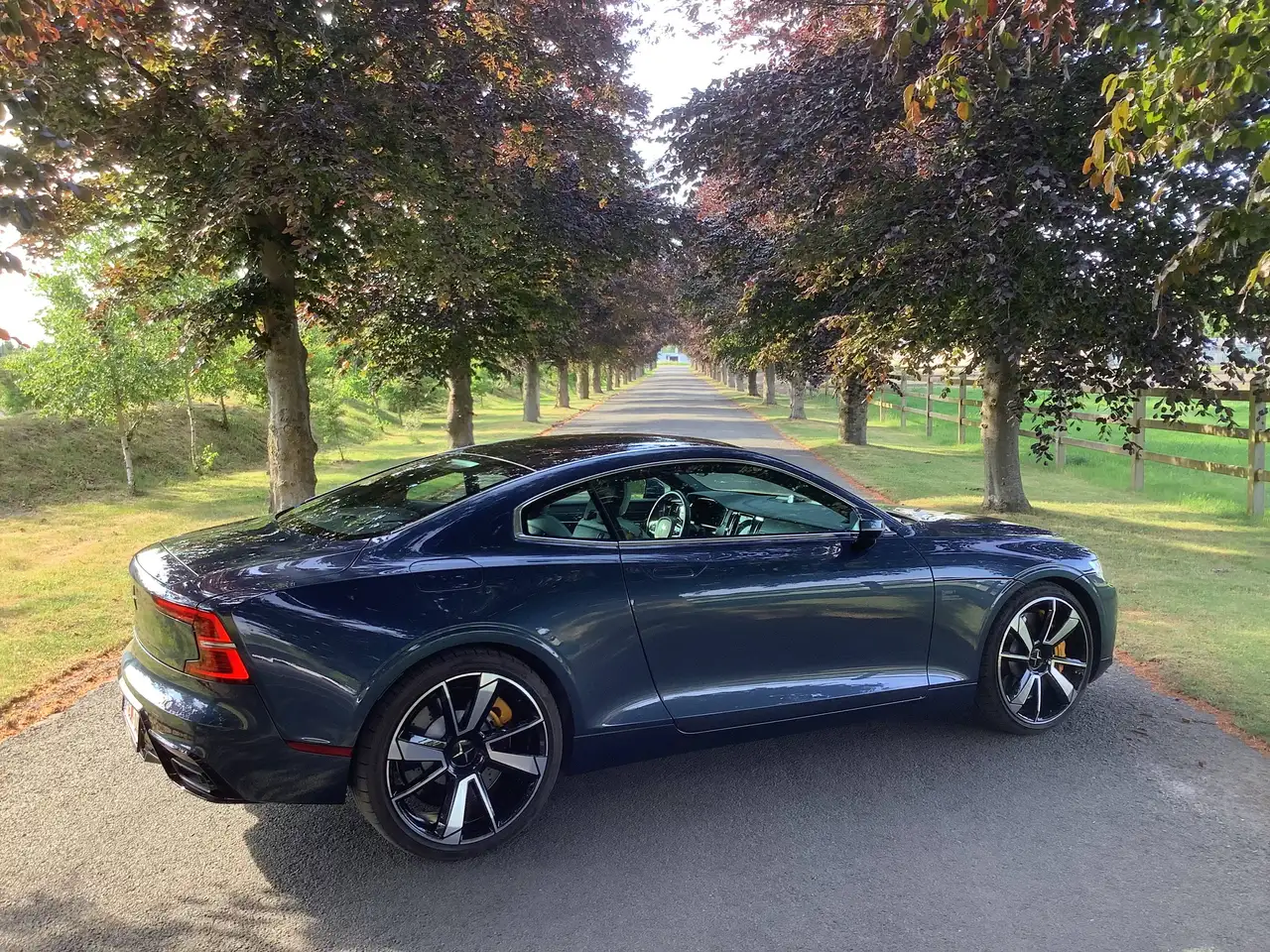 Polestar 1 2021