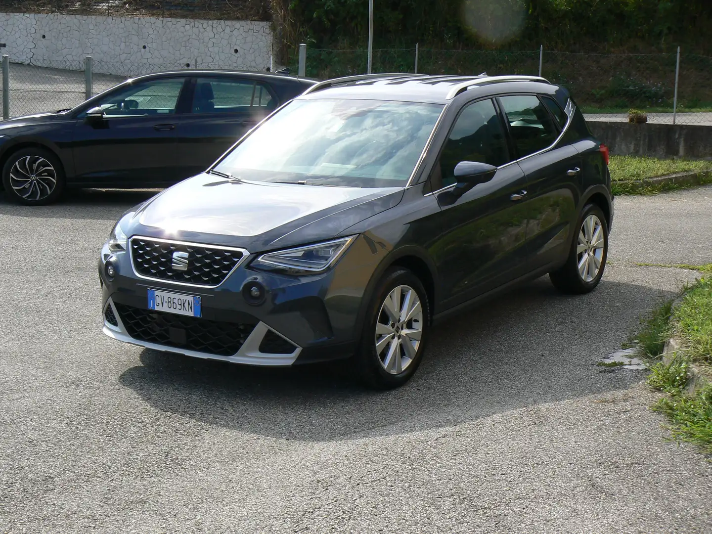 SEAT Arona 1.0 ecotsi Xperience 110cv dsg Gris - 1