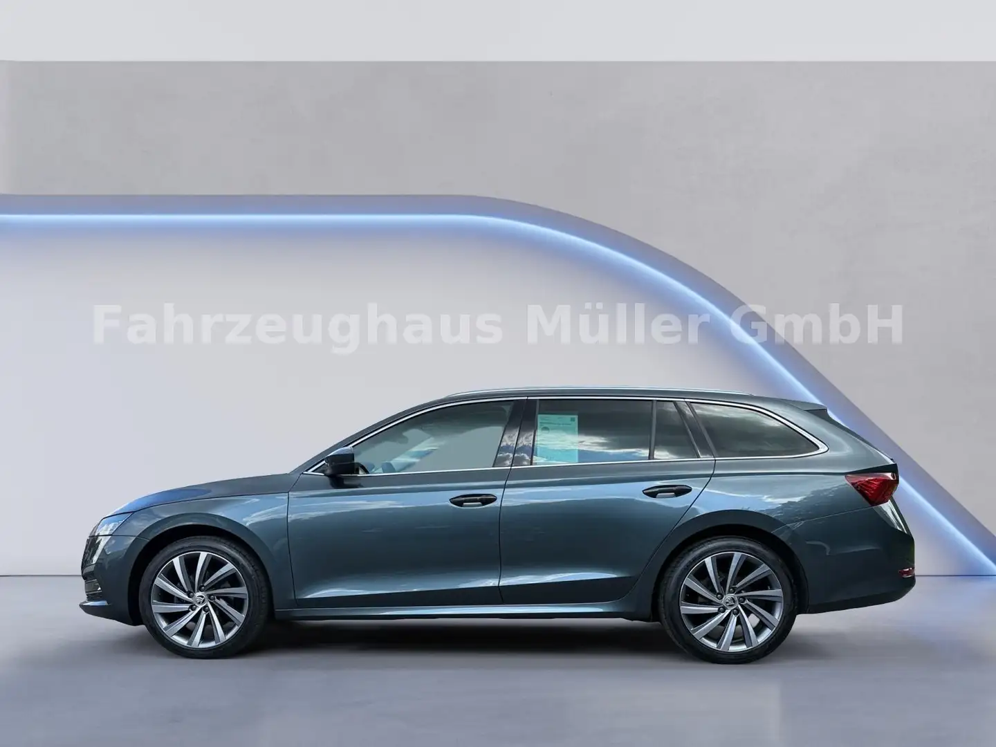 Skoda Octavia Combi Style 1.5 TSIe AHK SHZ Gris - 2
