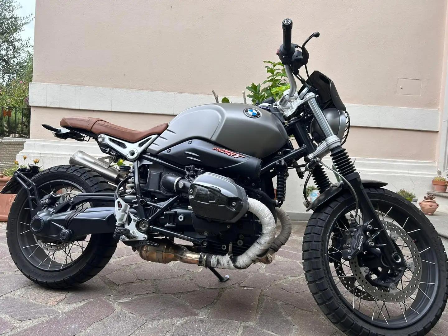 BMW R nineT Scrambler Grigio - 2