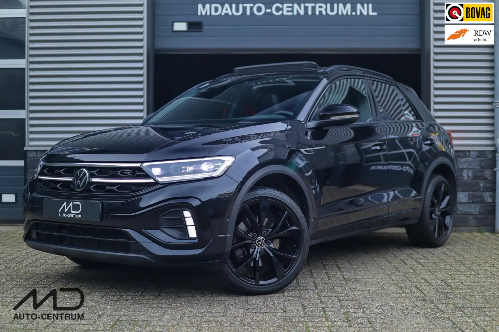 Volkswagen T-Roc 1.5 TSI 3x R-Line| Pano| Black edition| Leder Zwart - 1