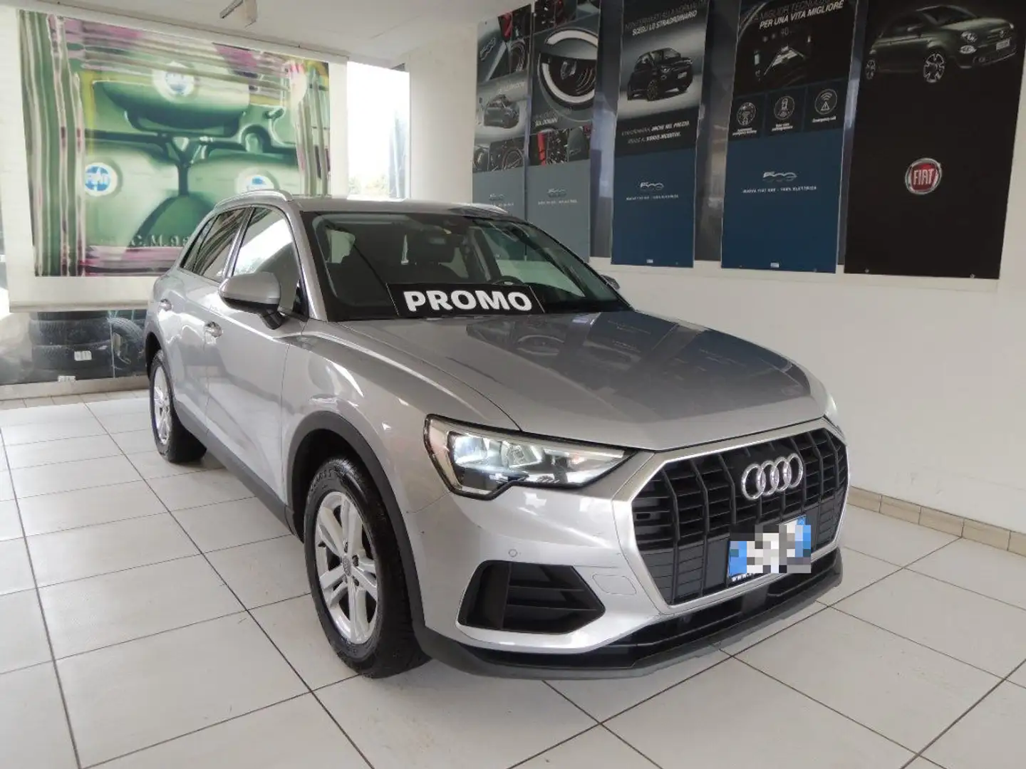 Audi Q3 35 TDI S tronic Business Argent - 1