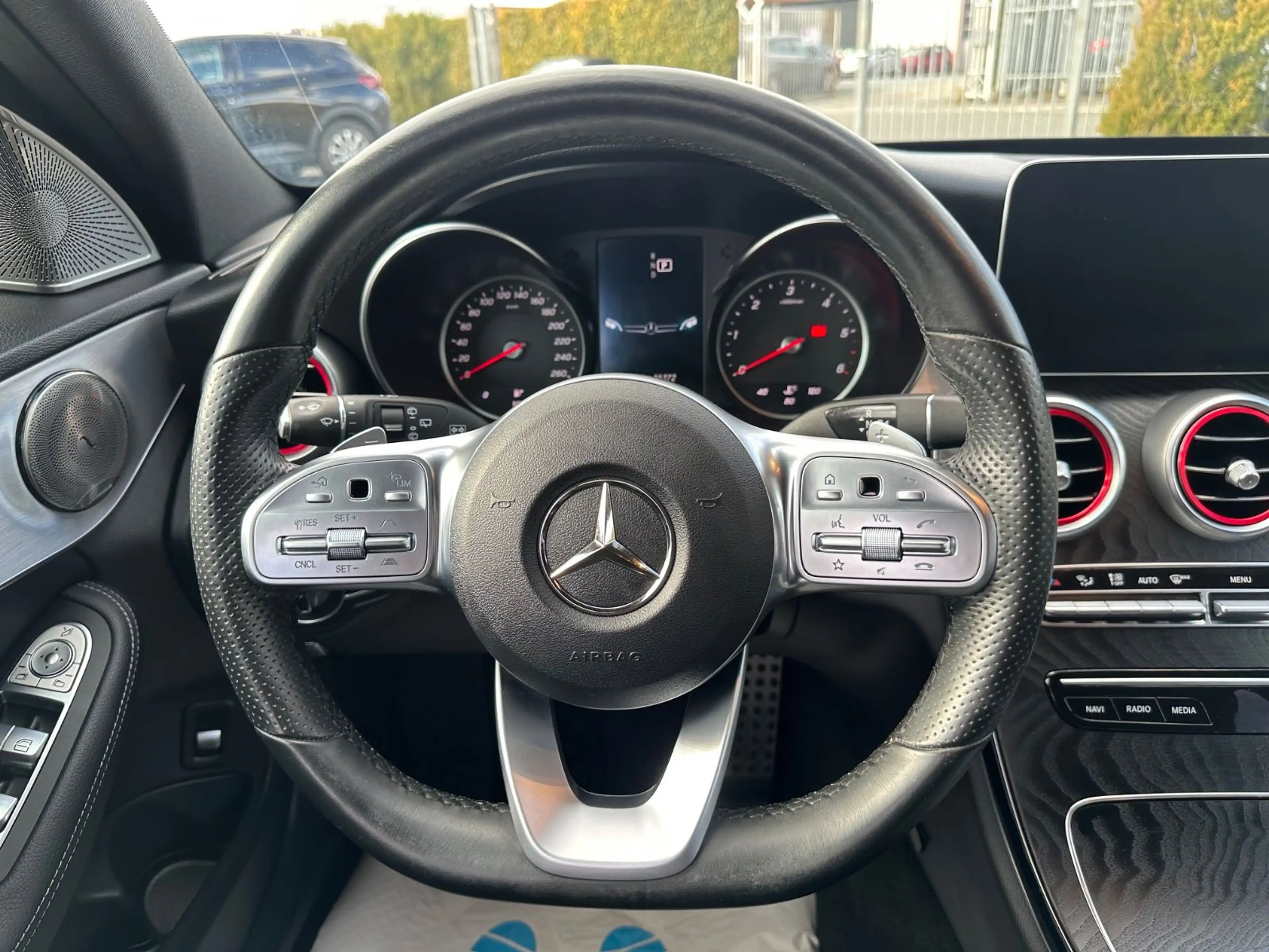 Mercedes-Benz C 220 d T AMG Line Distronic Navi LED Kamera AHK — photo 10