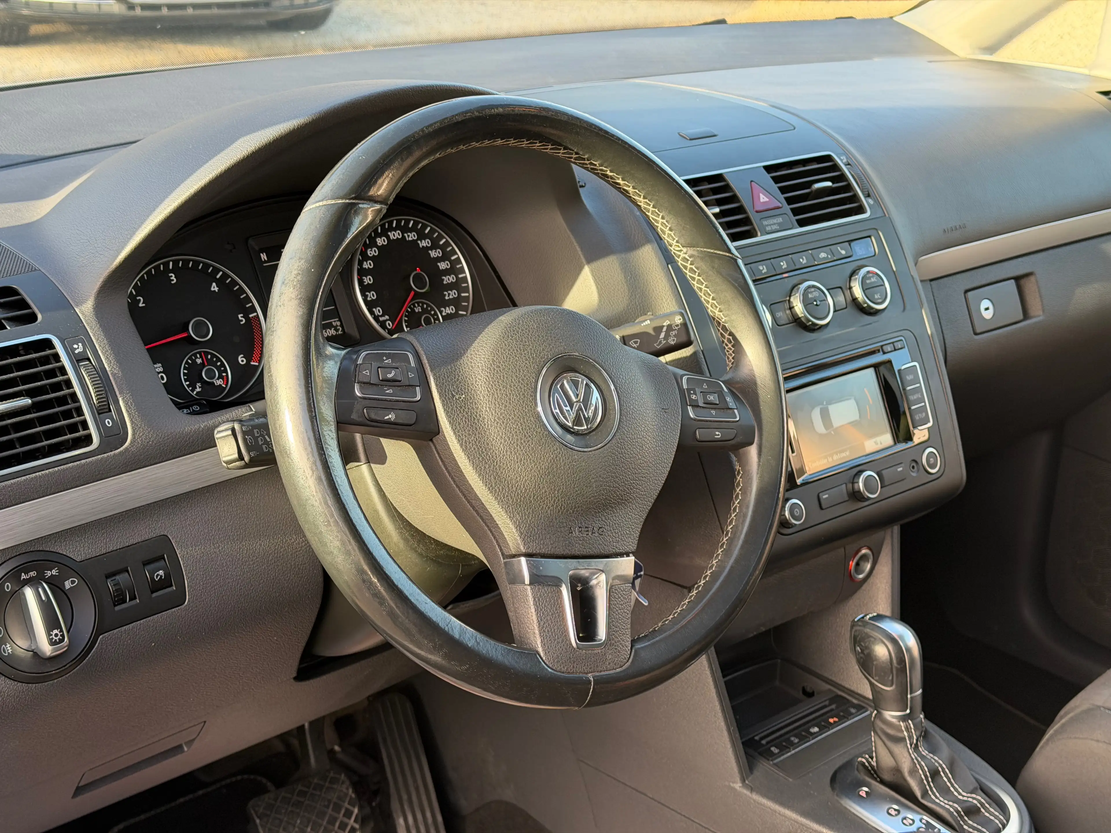 Volkswagen Touran Touran 2.0TDi Highline 7pl. DSG — photo 5