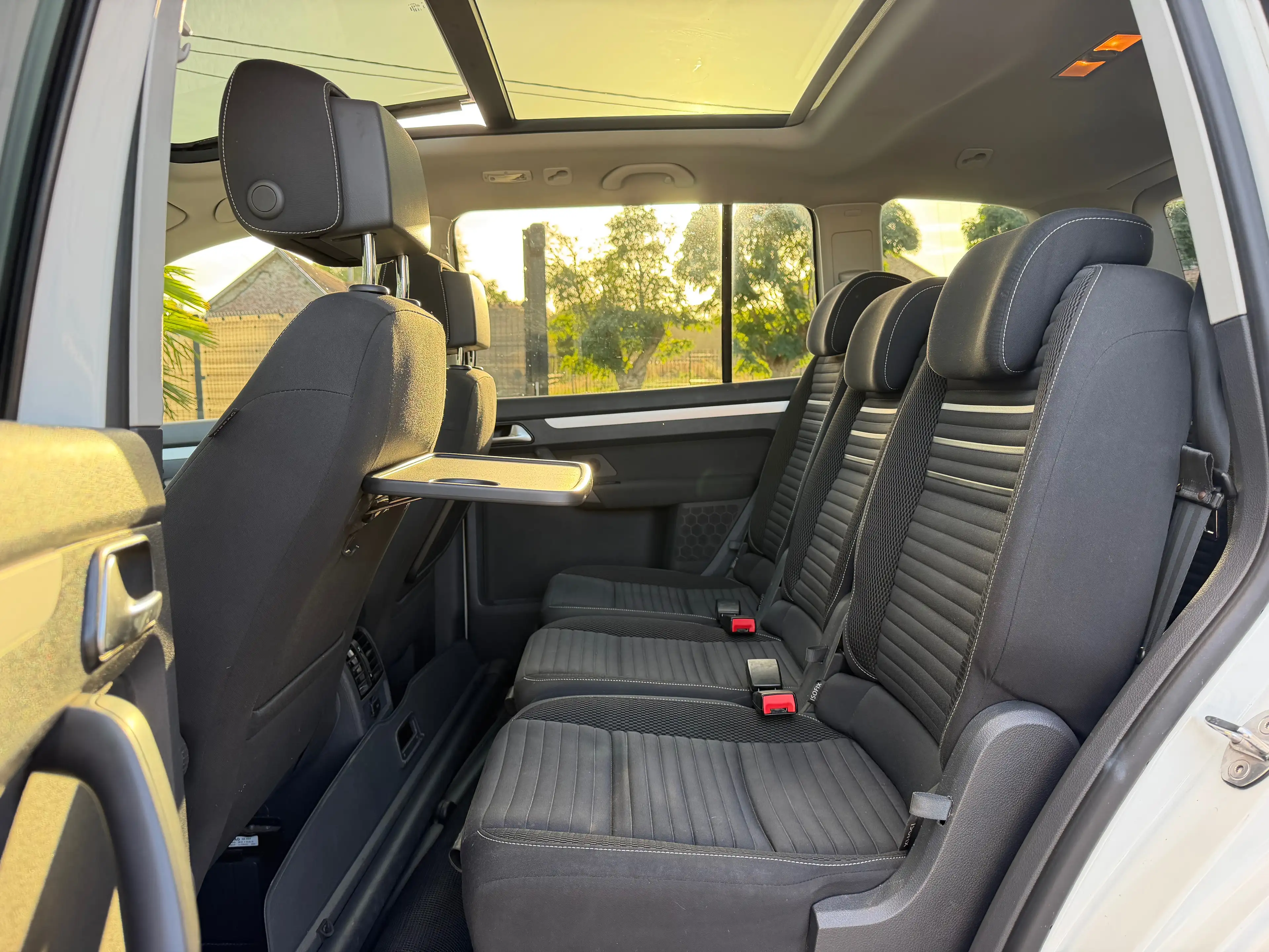Volkswagen Touran Touran 2.0TDi Highline 7pl. DSG — photo 7