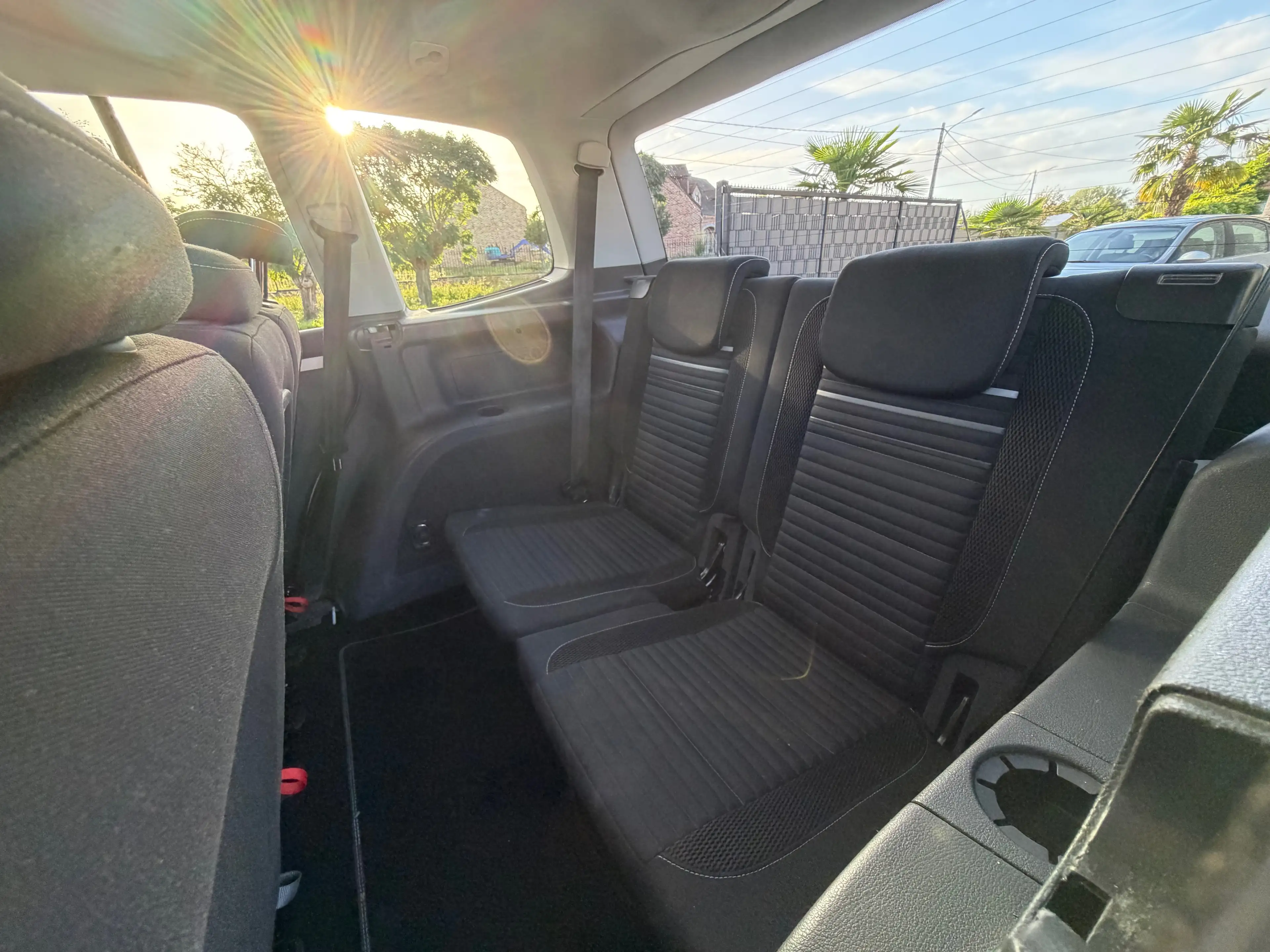 Volkswagen Touran Touran 2.0TDi Highline 7pl. DSG — photo 8