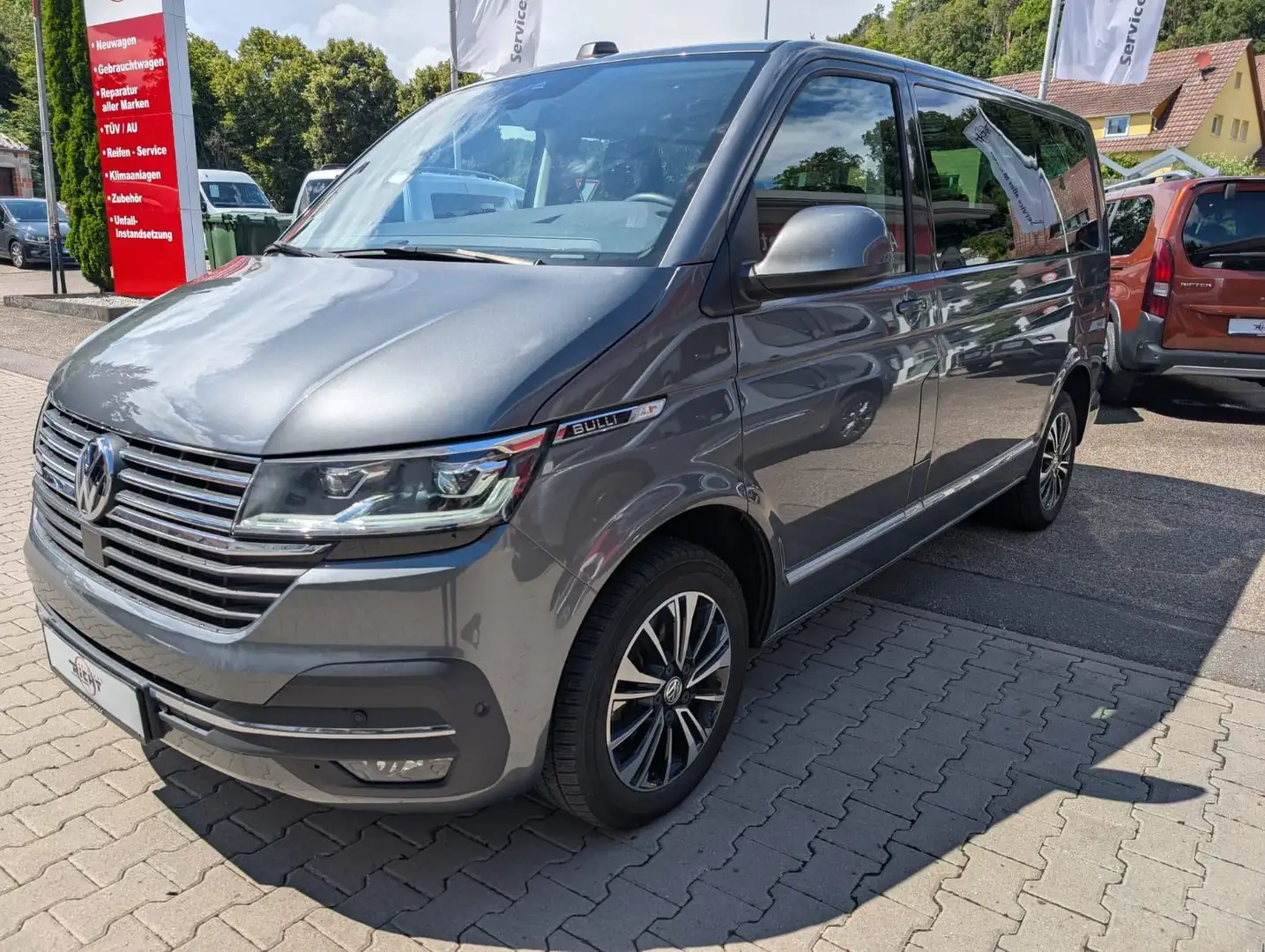 Volkswagen T6.1 Multivan 2.0TDI 4MOTION AHK Navi ACC LED Gris - 2