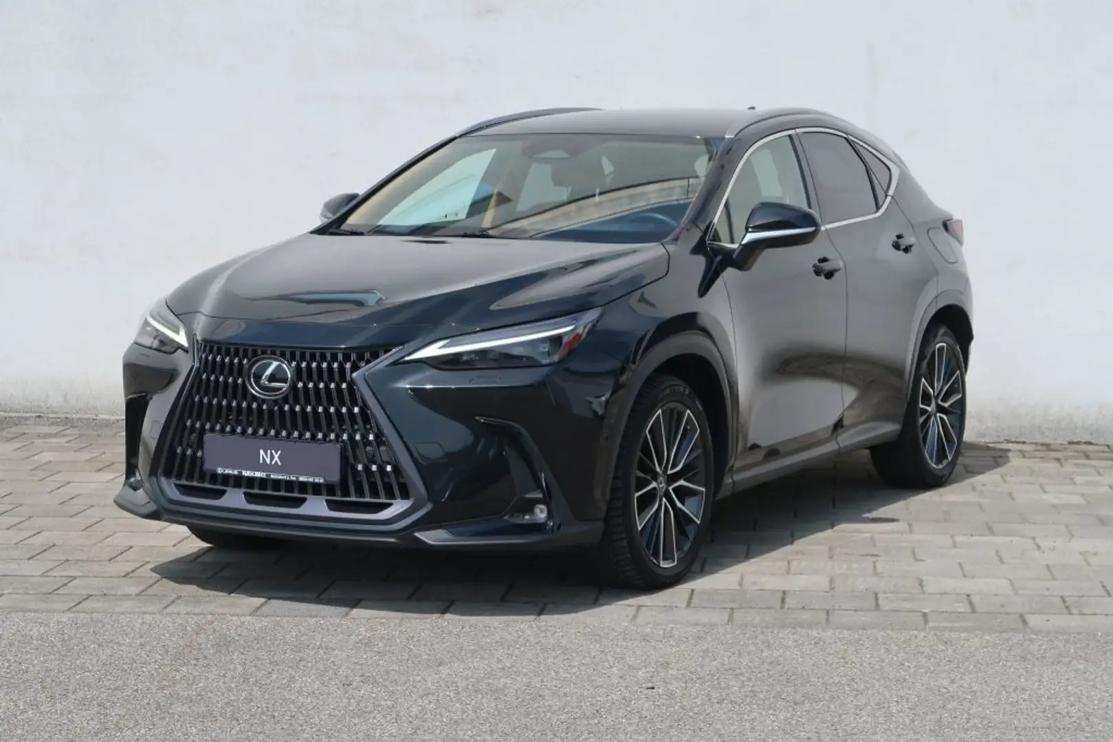Lexus NX 450h+ E-FOUR Luxury-Paket Schwarz - 1