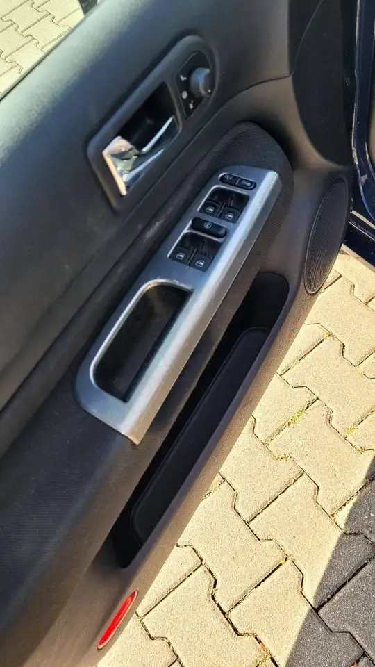 Volkswagen Golf 1.6 Automatik Trendline, foto 12