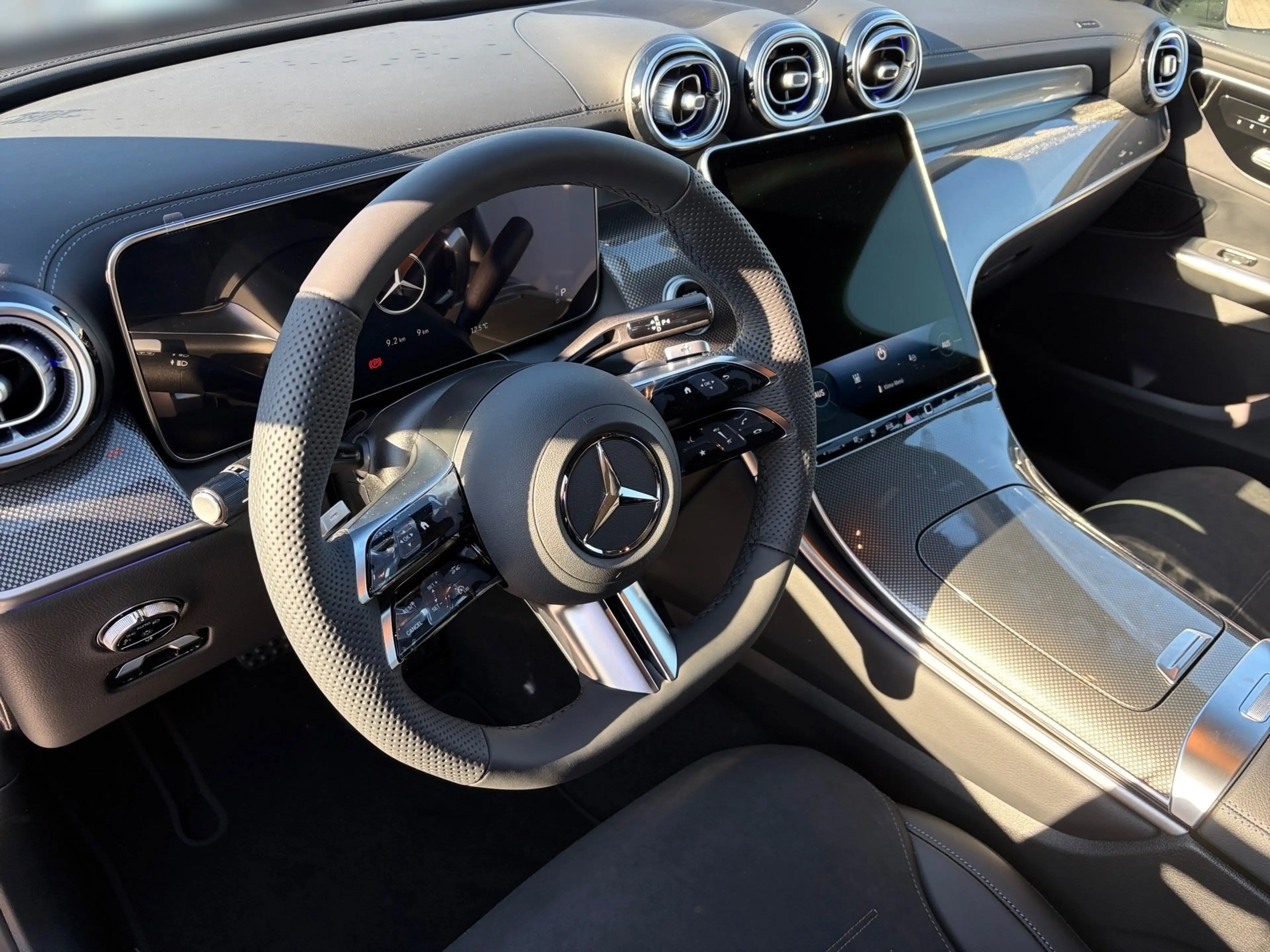 Mercedes-Benz GLC 300 de 4Matic AMG Line 2xKlima 360 AUT Kam. — photo 12