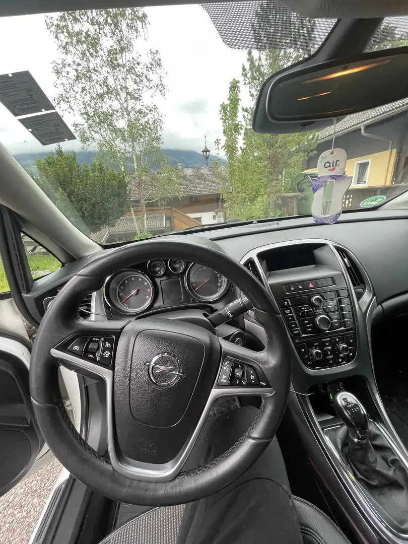 Opel Astra 1.4 Turbo Edition - 1