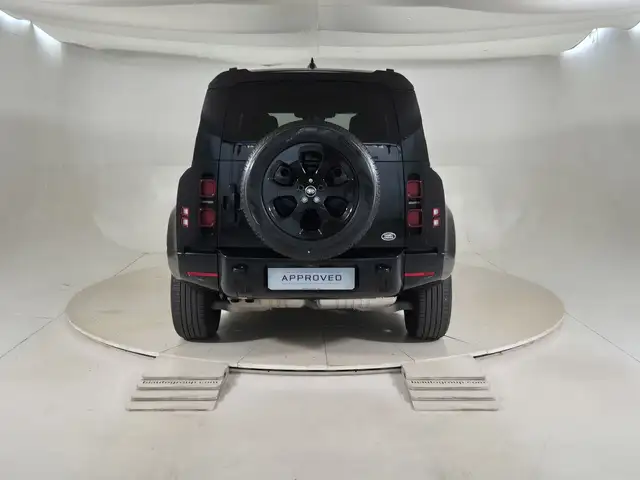 Land Rover Defender view 7