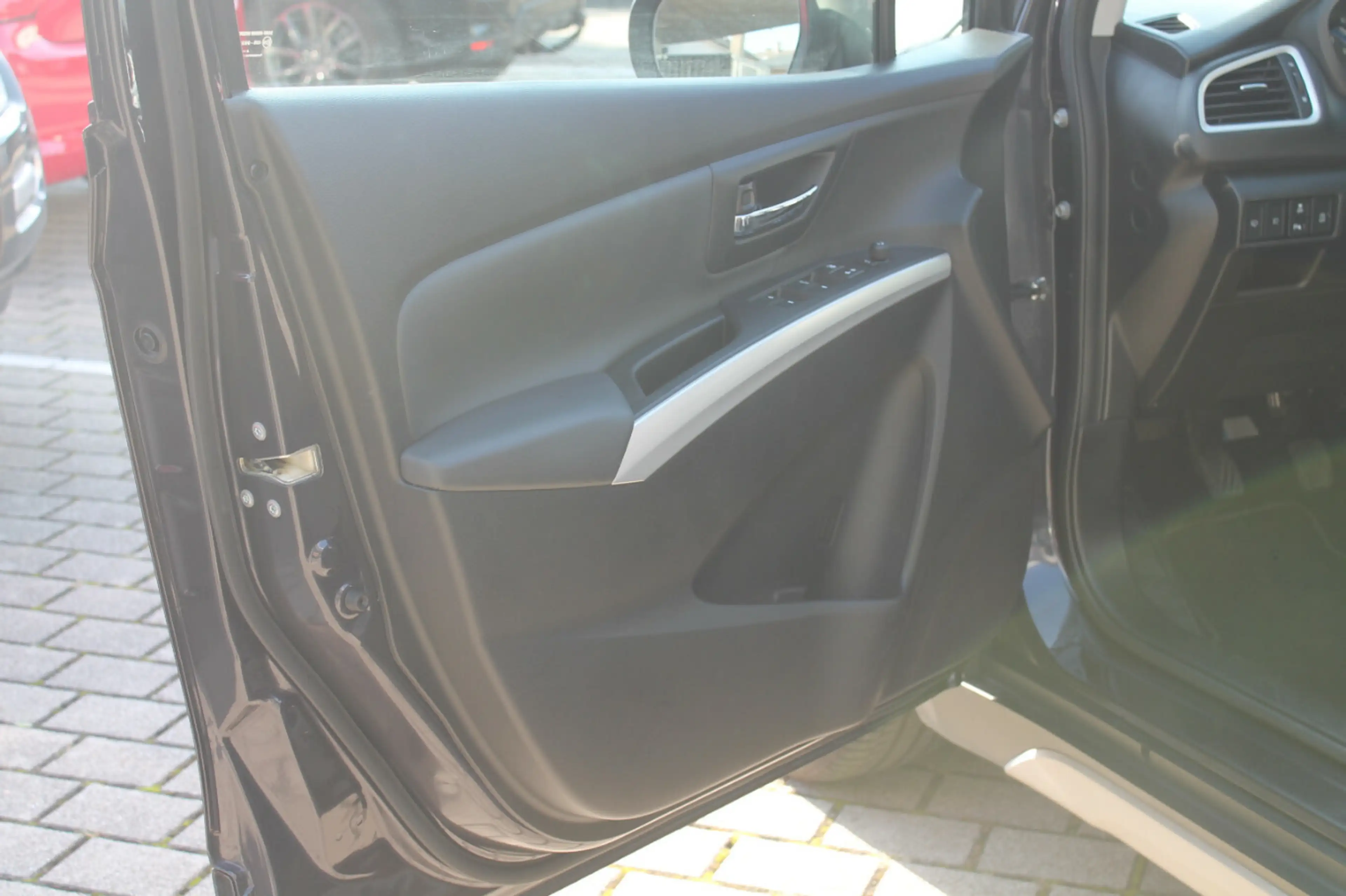 Suzuki SX4 S-Cross 1.6 Comfort+ *WKR-Stahl* — photo 14
