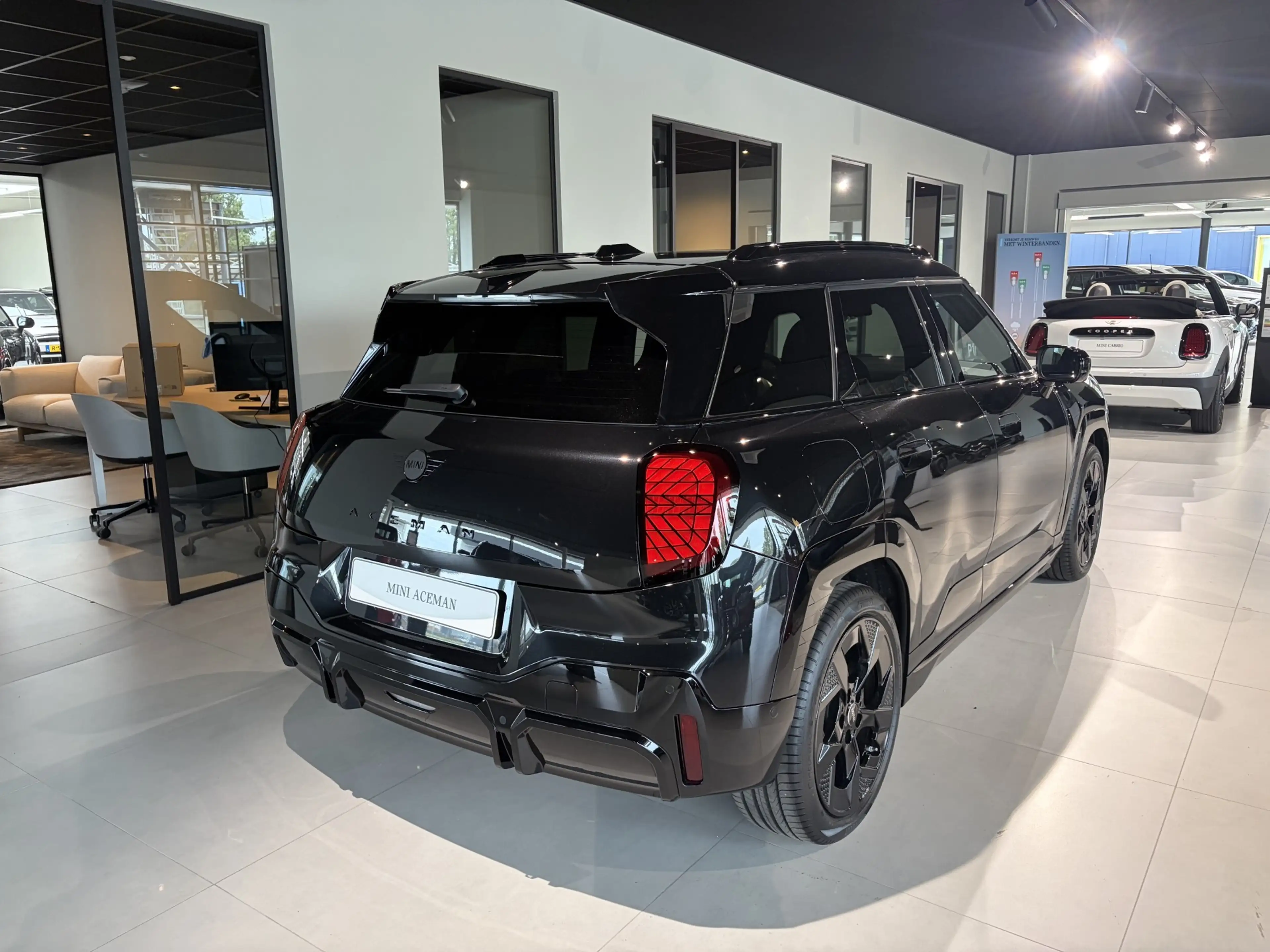 MINI Aceman E John Cooper Works L 42.5 kWh Panoramadak | Harma — photo 3