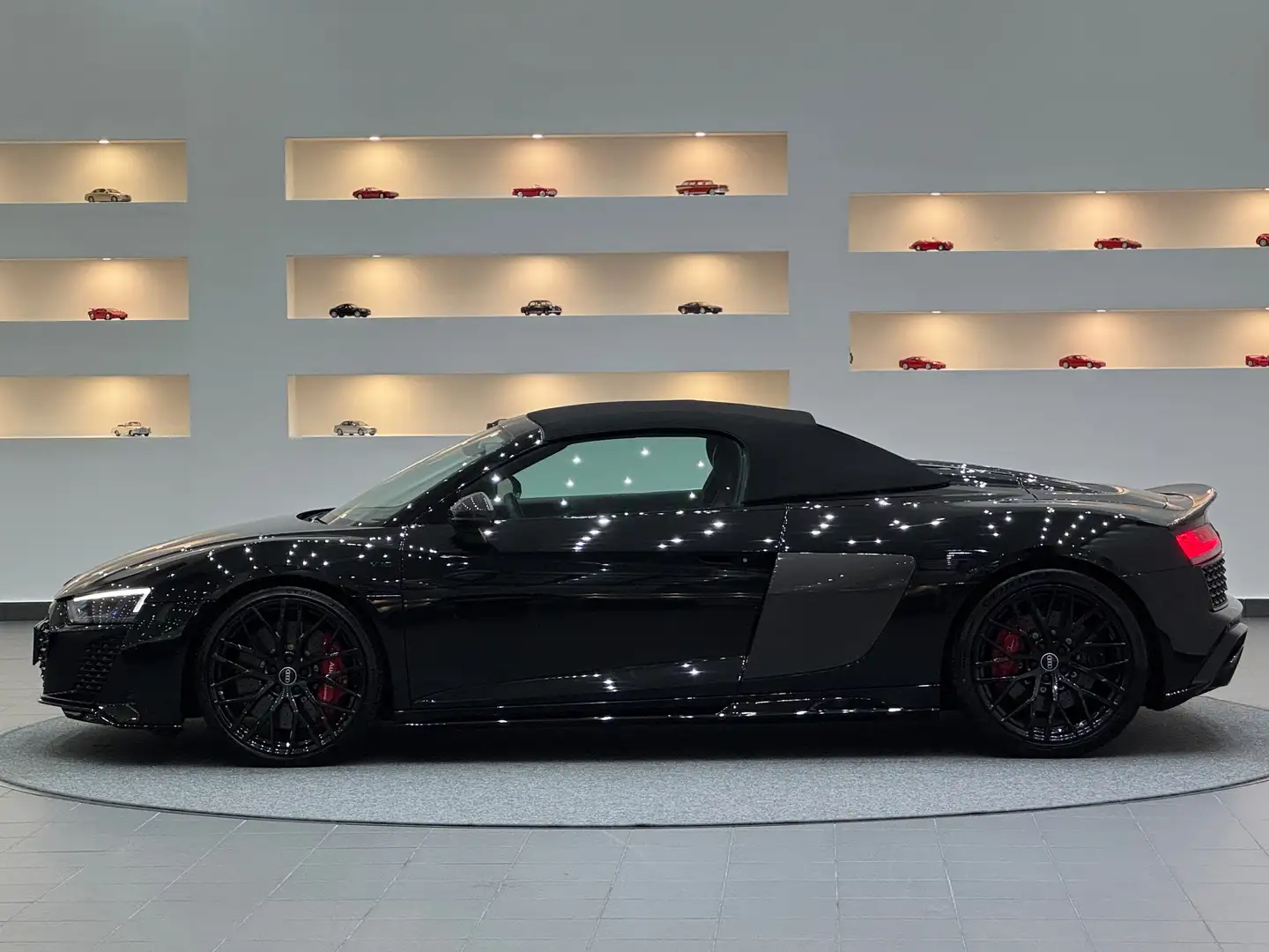 Audi R8 5.2 FSI quattro performance *Carbon-Paket* Schwarz - 2