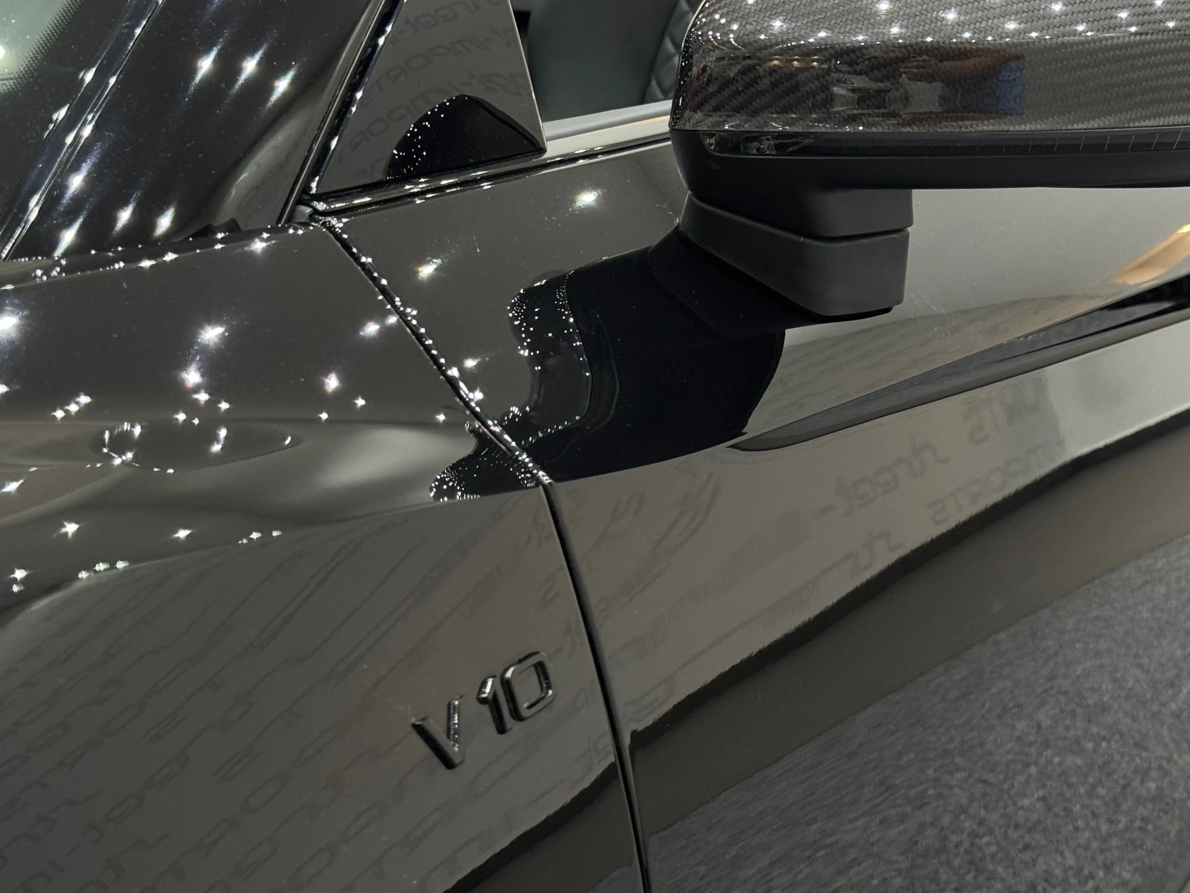 Audi R8 5.2 FSI quattro performance *Carbon-Paket* — photo 12