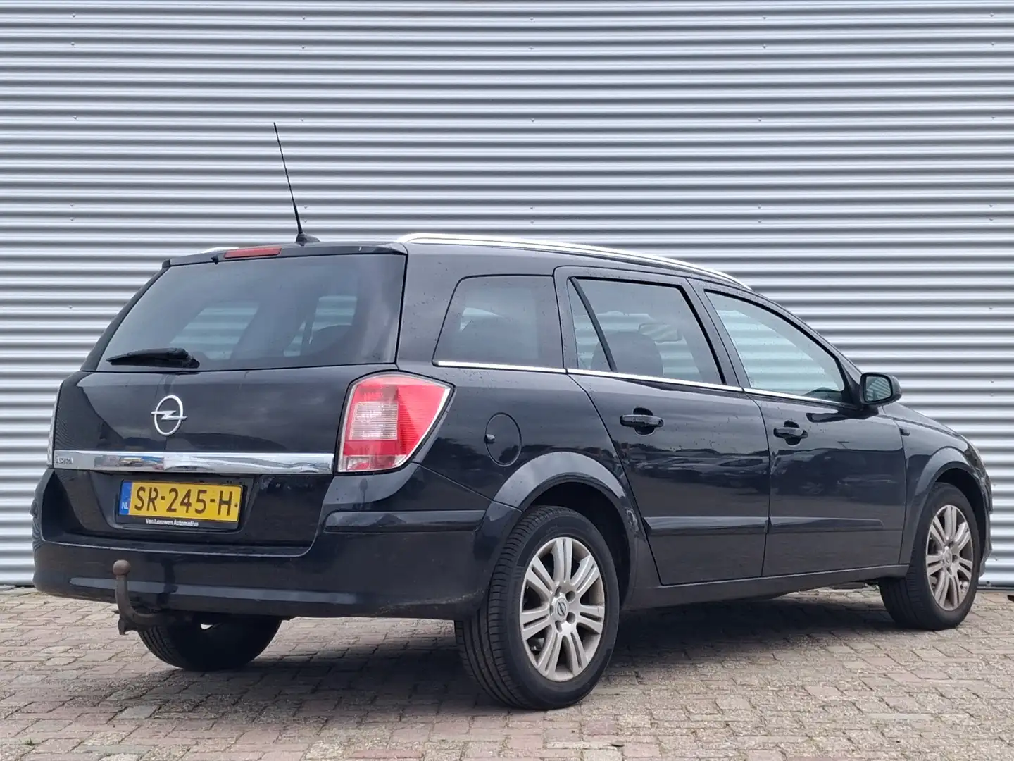 Opel Astra Wagon 1.6 Essentia | Nieuw Binnen! | Trekhaak | Cr Zwart - 2