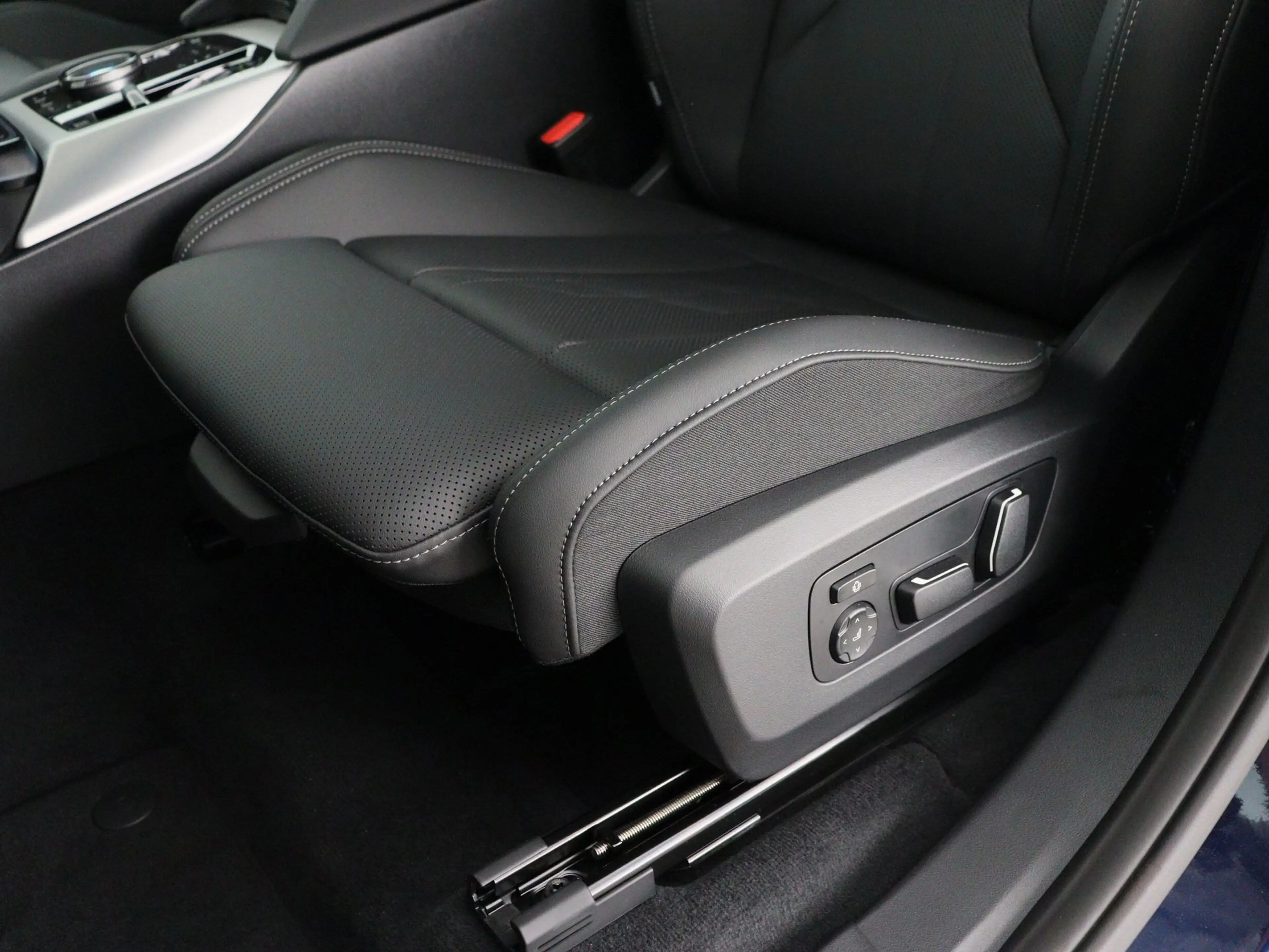 BMW X3 30e xDrive M Sport Pro | Premium Pakket | Harman K — photo 11