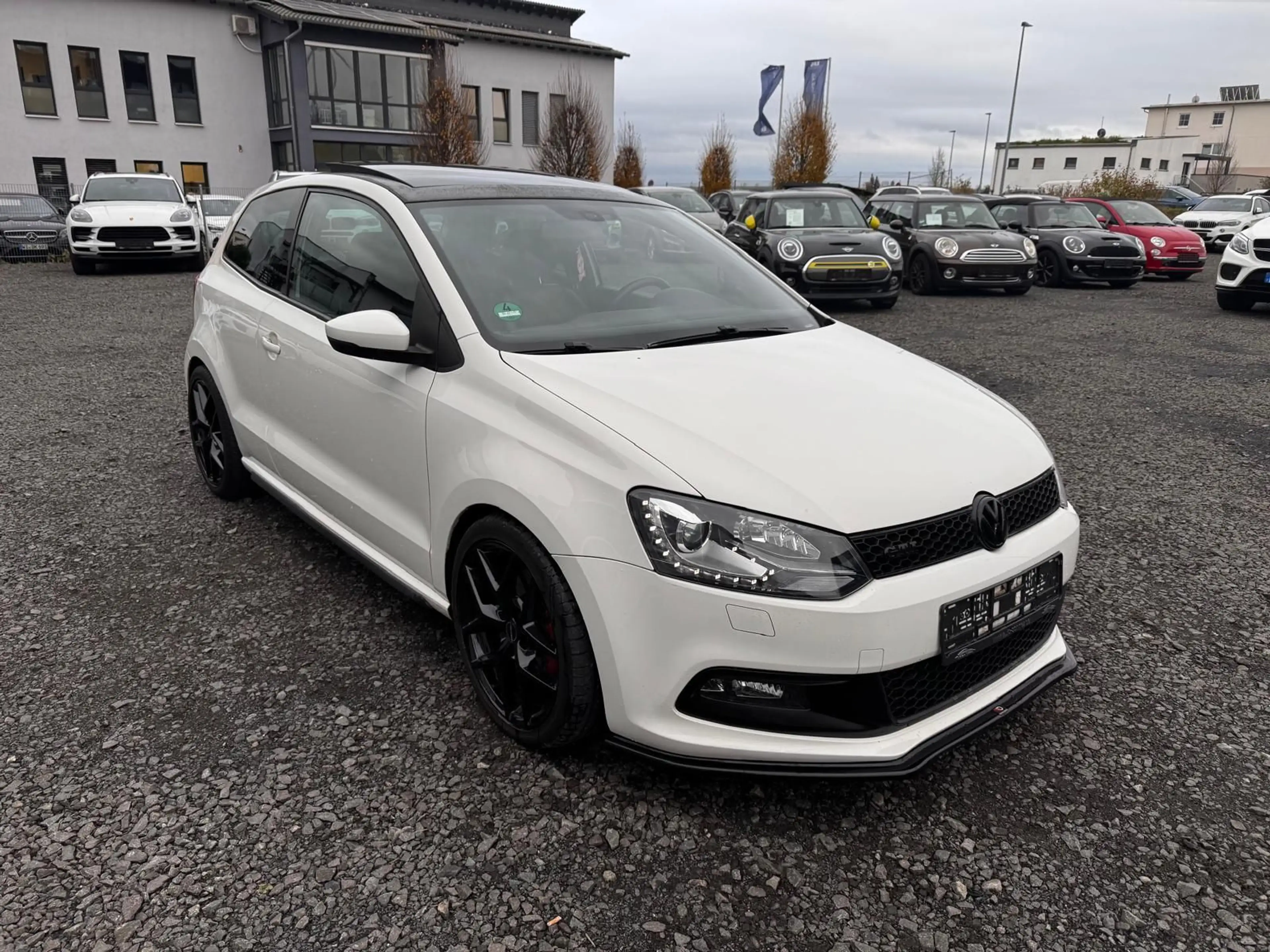 Volkswagen Polo GTI Automatik XENON PANO NAVI SHZ PDC — photo 3