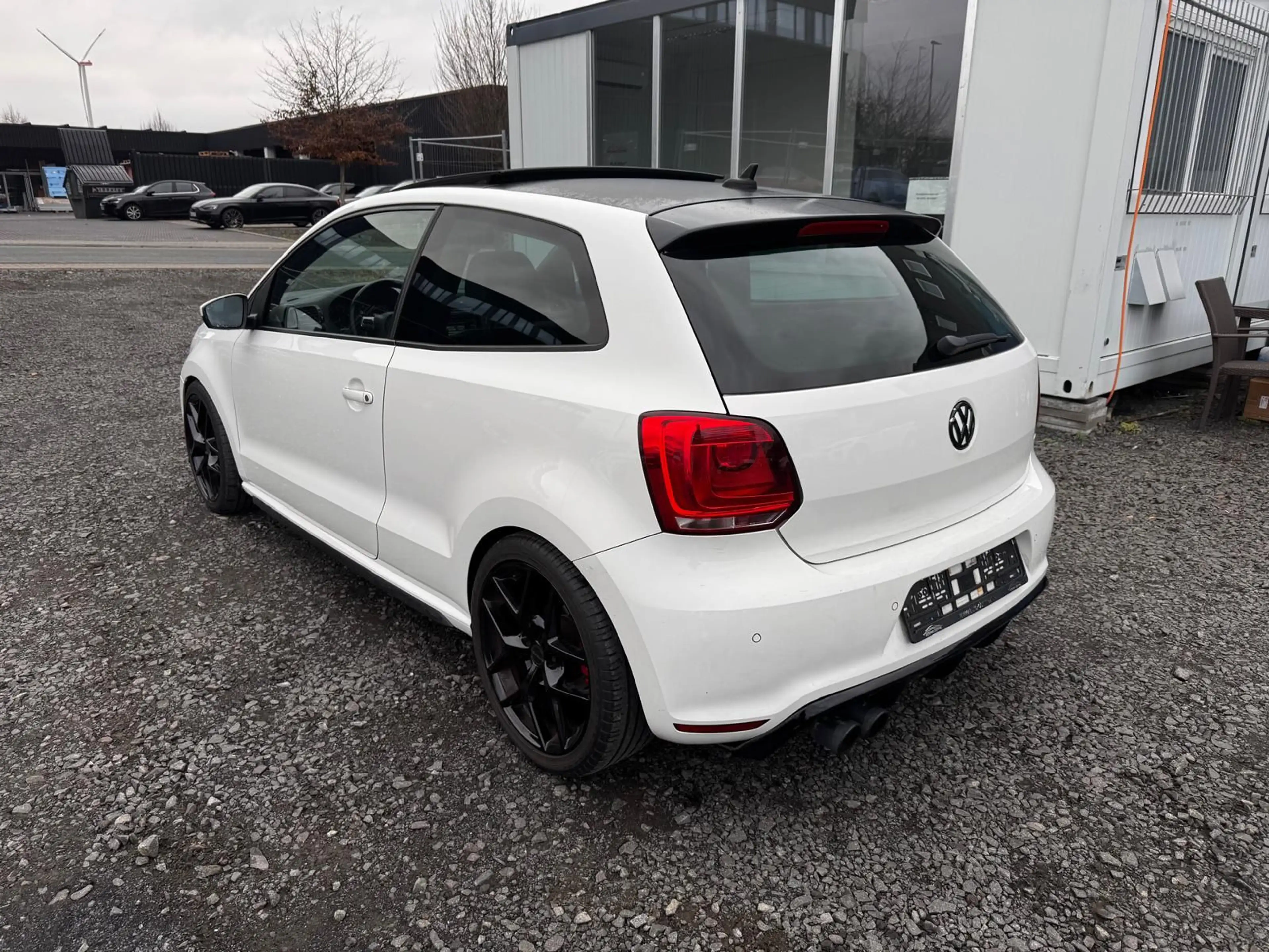 Volkswagen Polo GTI Automatik XENON PANO NAVI SHZ PDC — photo 6