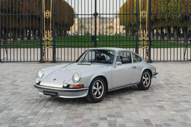 Porsche 2.4 S Coupe - restored, matching