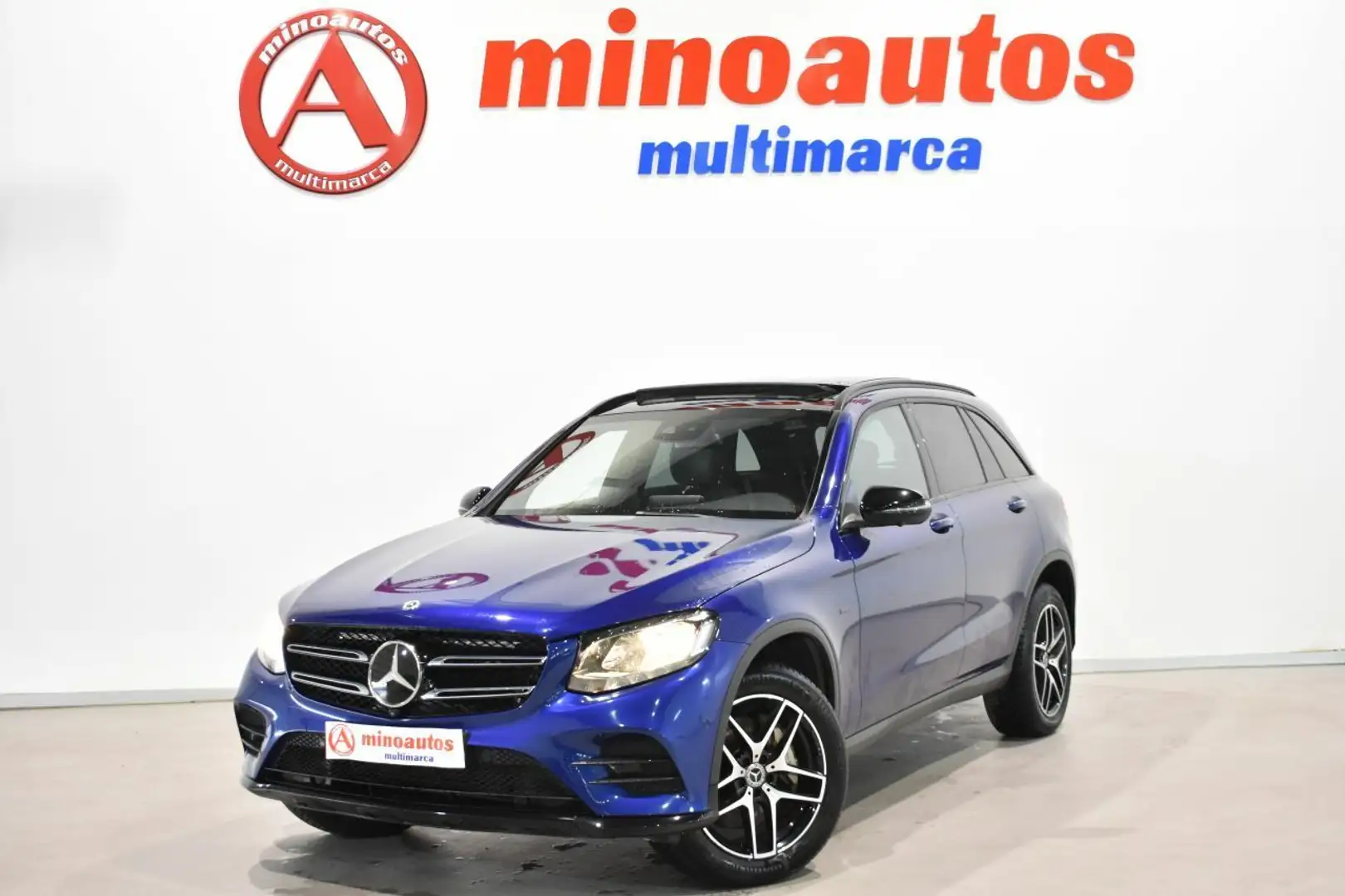 Mercedes-Benz GLC 350 E 320 CV 4MATIC AMG LINE Blauw - 2