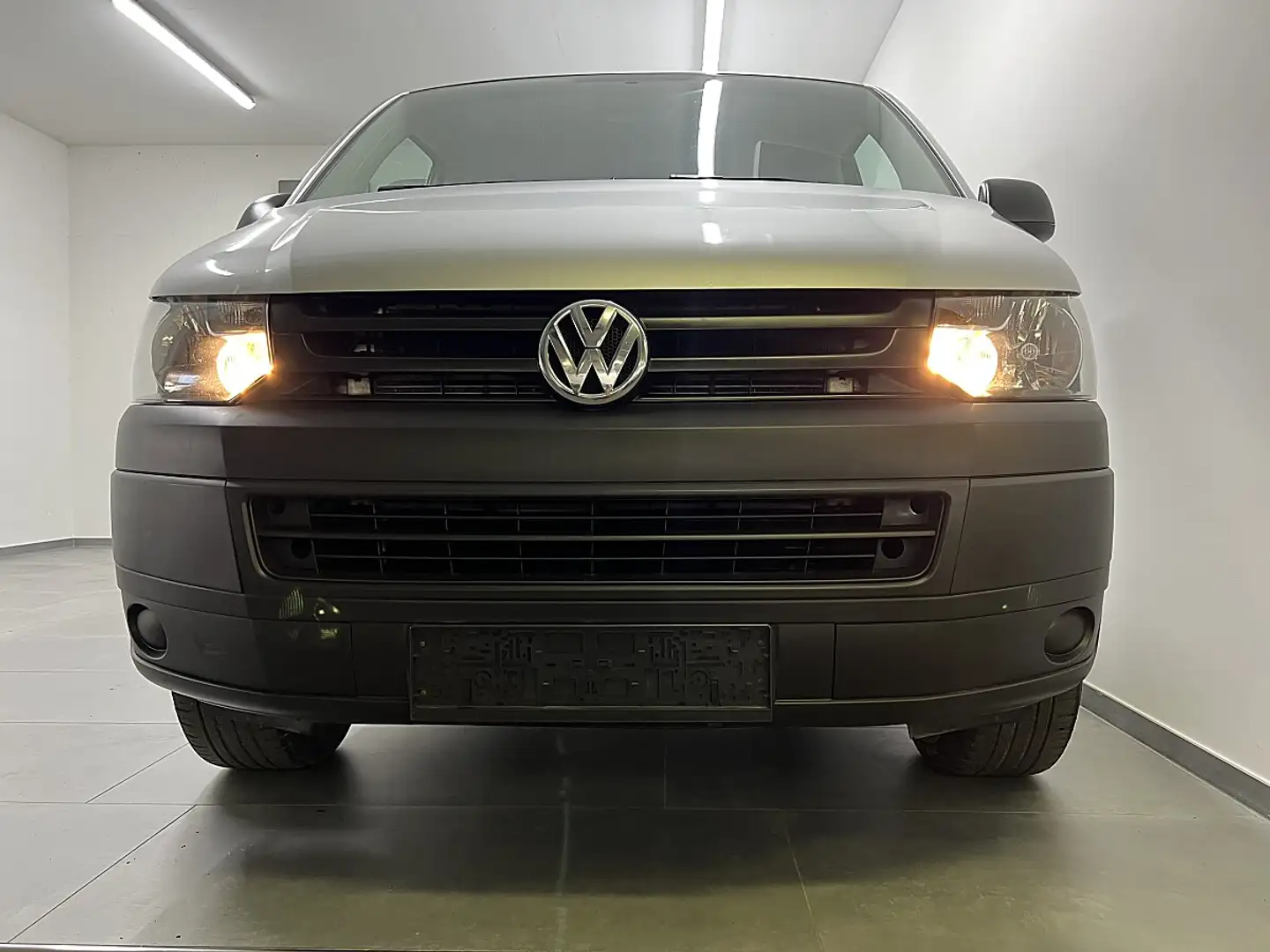Volkswagen T5 Caravelle Caravelle LR Startline 2,0 BMT TDI 4motion, Klima Silber - 2
