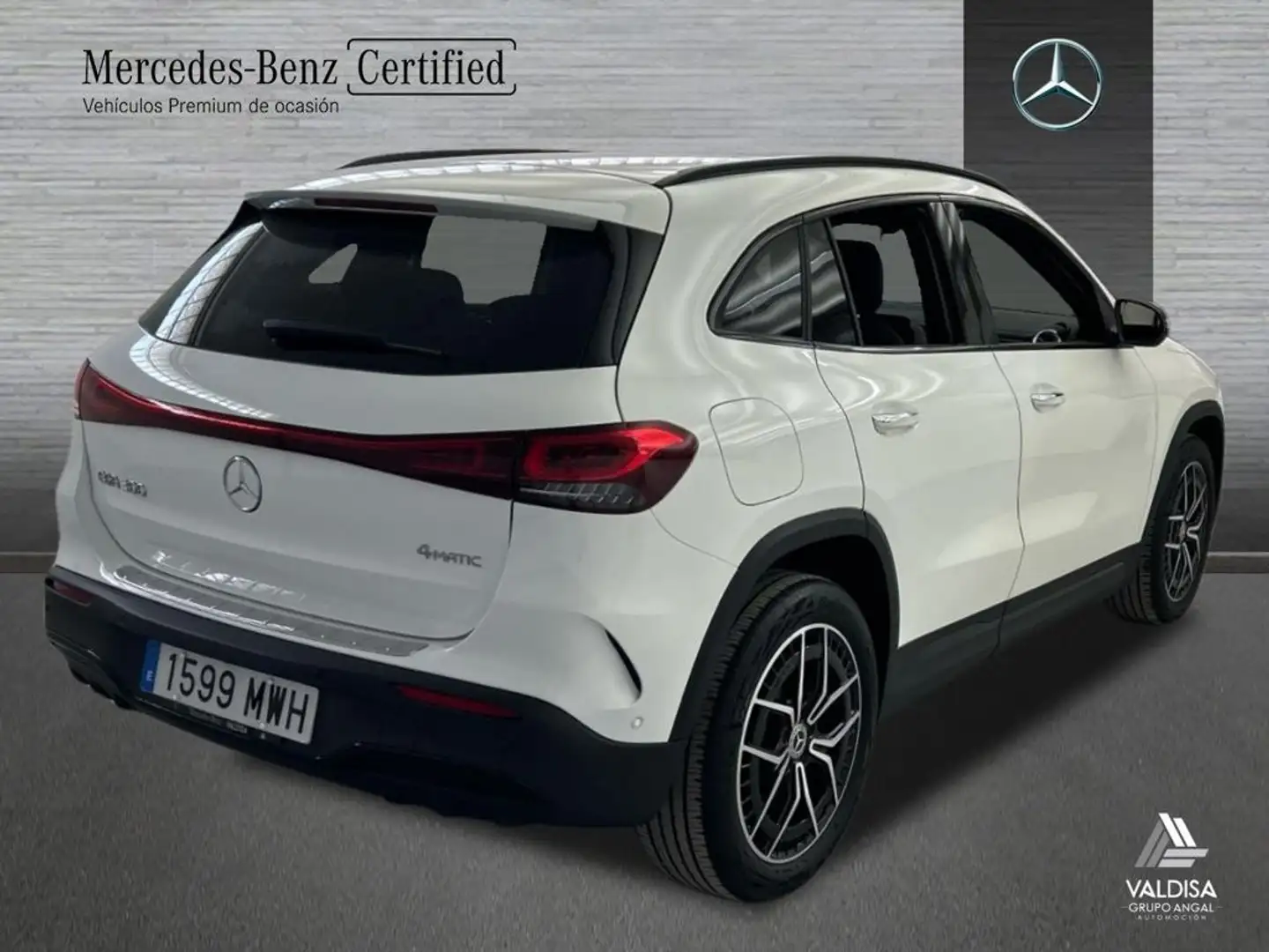 Mercedes-Benz EQA 300 4Matic AMG Line - 2