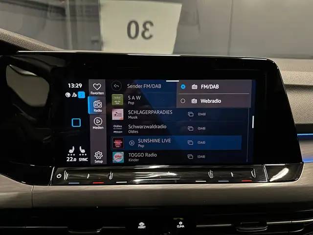 Volkswagen Golf view 25
