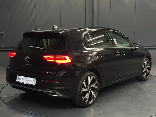 Volkswagen Golf view 5