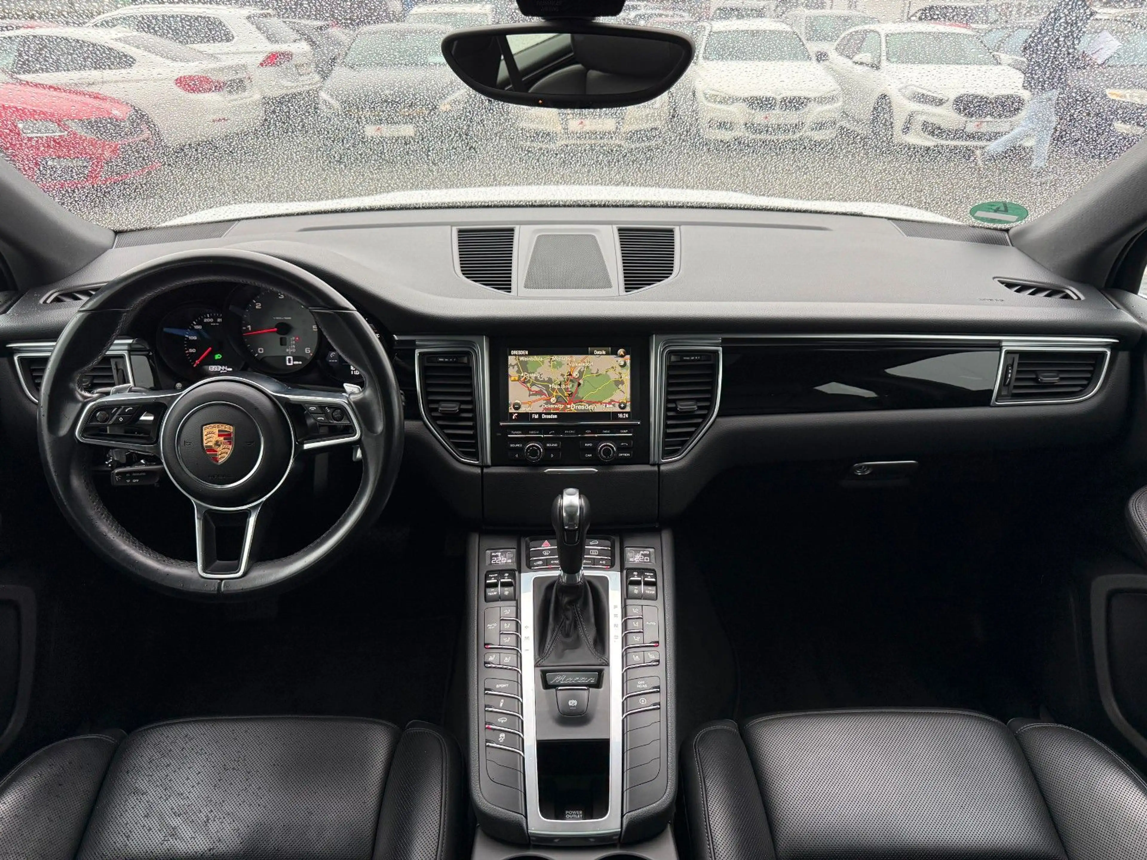 Porsche Macan S Diesel APPROVED PANO AHK MEMORY 18 WEGE — photo 12