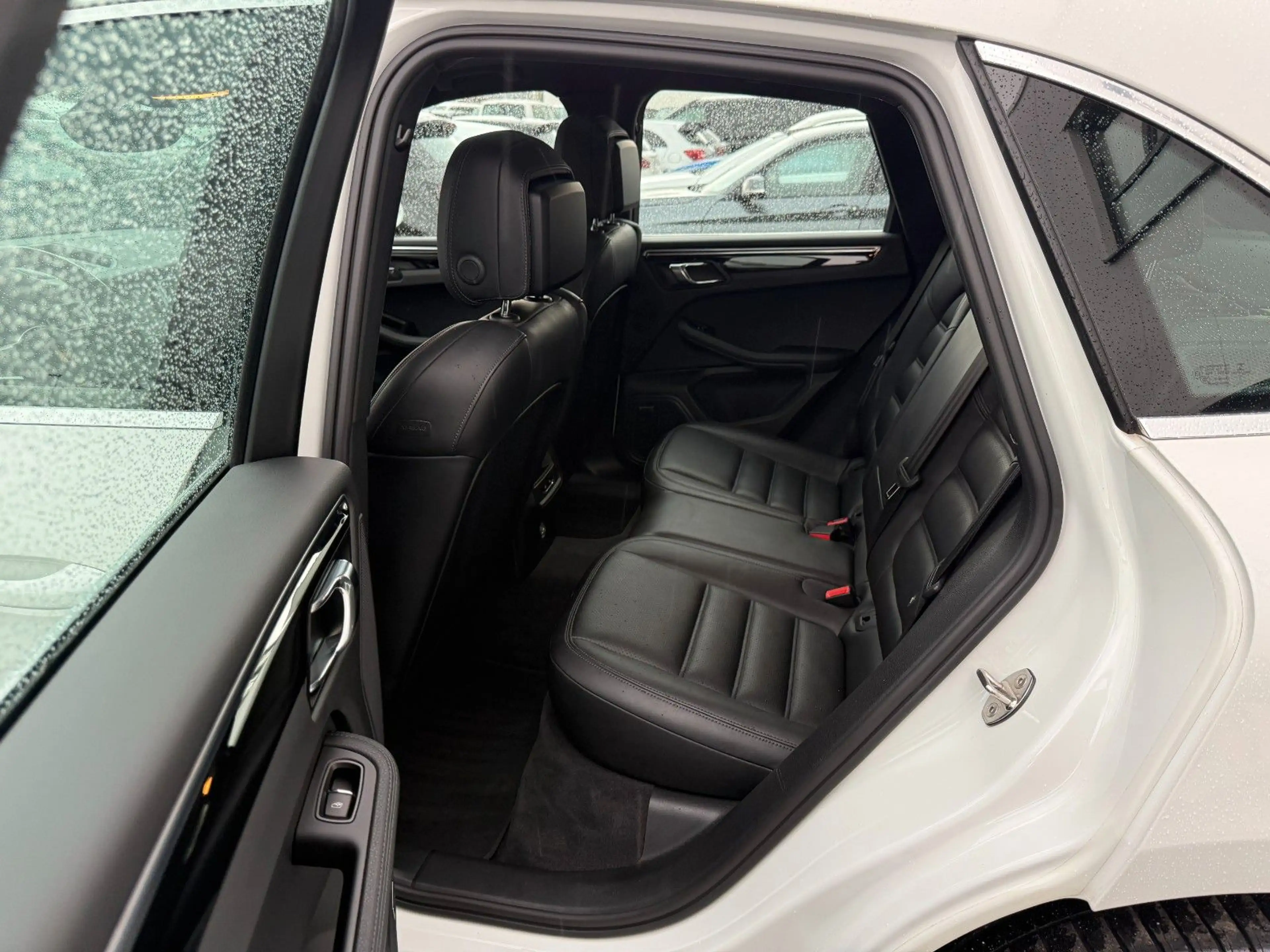 Porsche Macan S Diesel APPROVED PANO AHK MEMORY 18 WEGE — photo 15