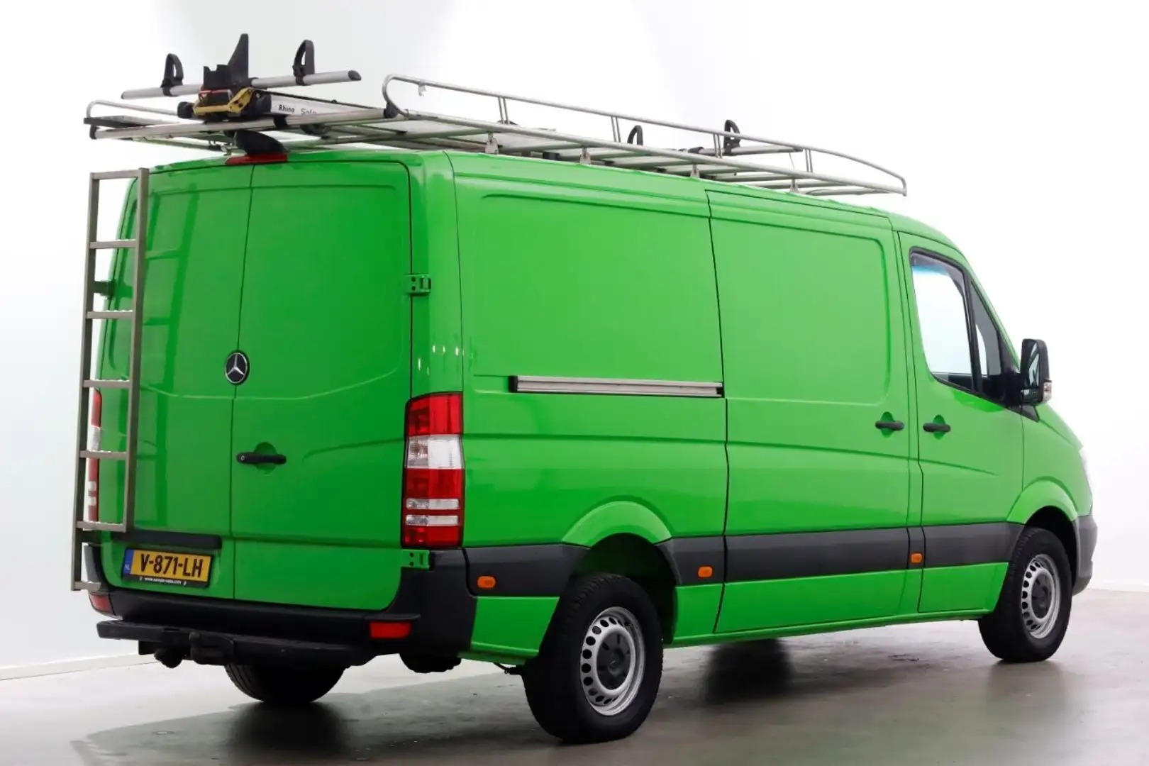 Mercedes-Benz Sprinter 314 CDI 143pk E6 L2H1 7G Automaat Airco/Navi/Camer Groen - 2