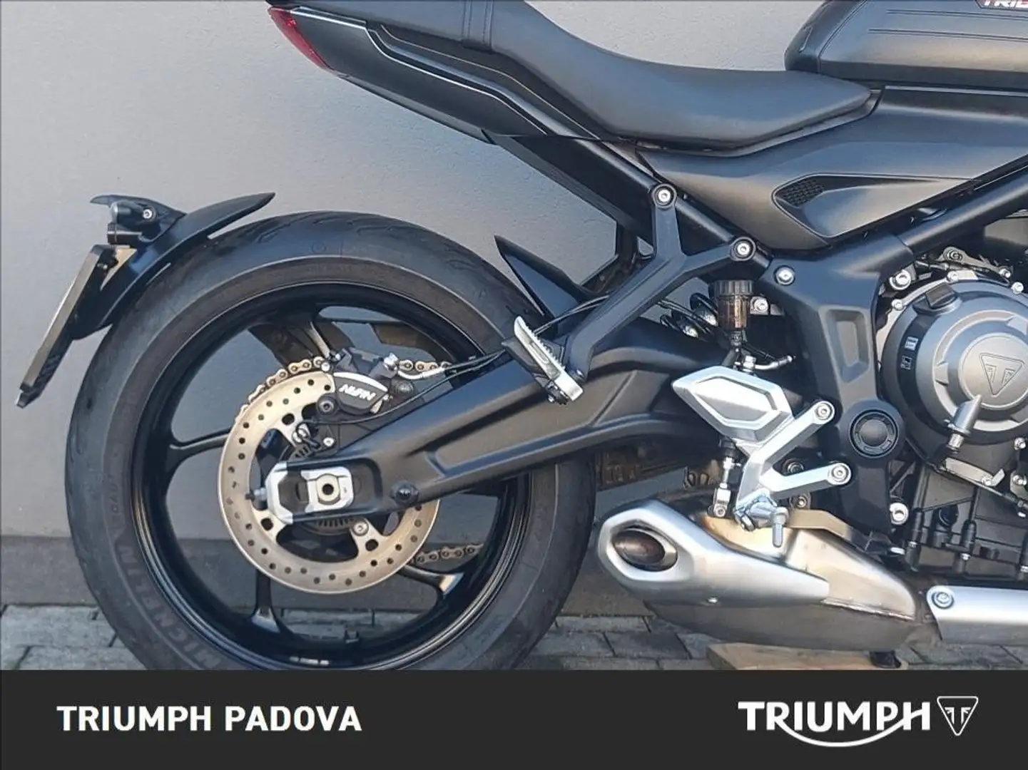 Triumph Trident 660 Schwarz - 2