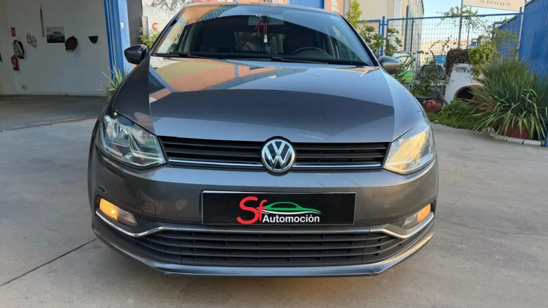 Volkswagen Polo 1.4 TDI BMT Advance 66kW Gris - 2