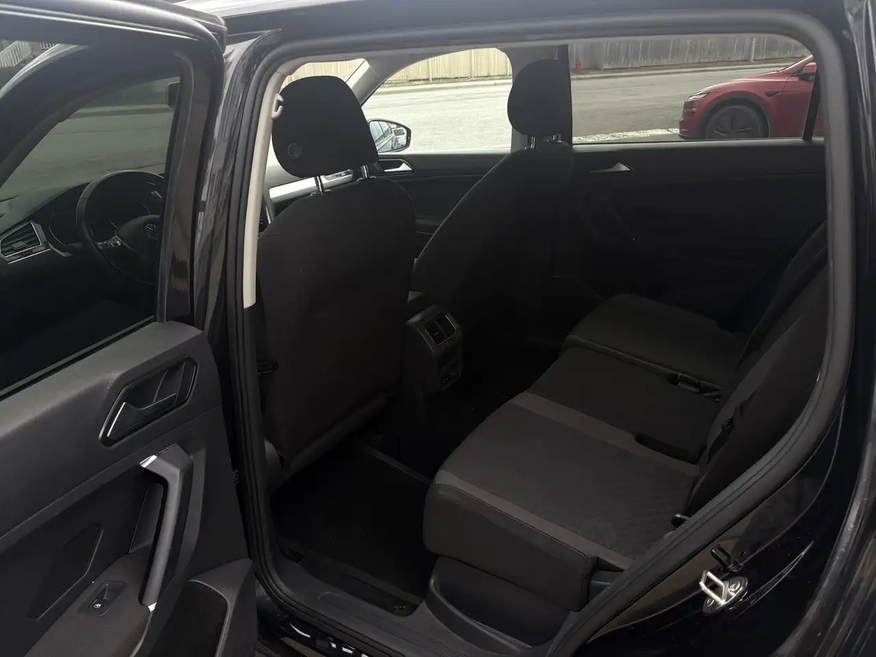 Volkswagen Tiguan снимка Volkswagen Tiguan