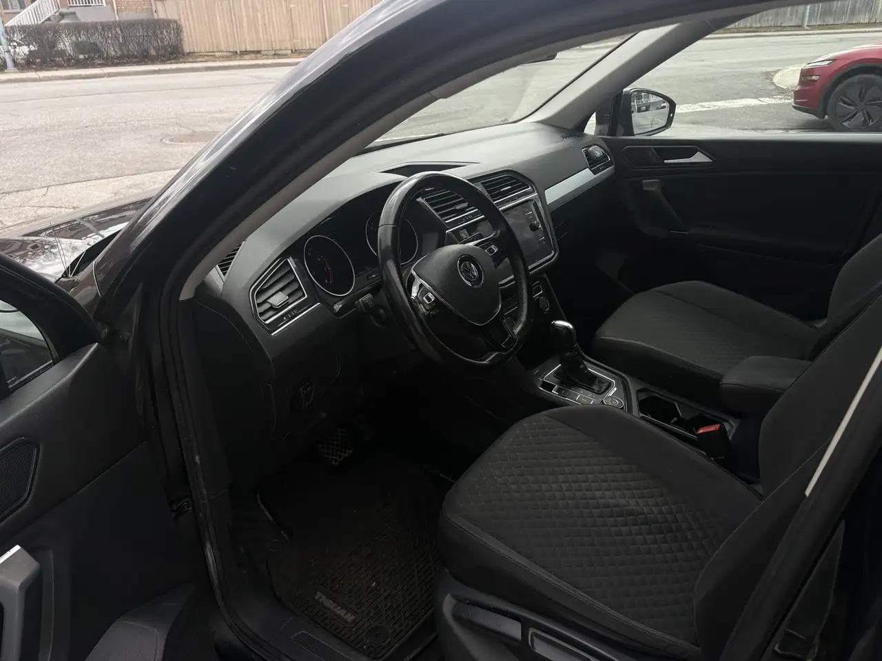 Volkswagen Tiguan снимка Volkswagen Tiguan