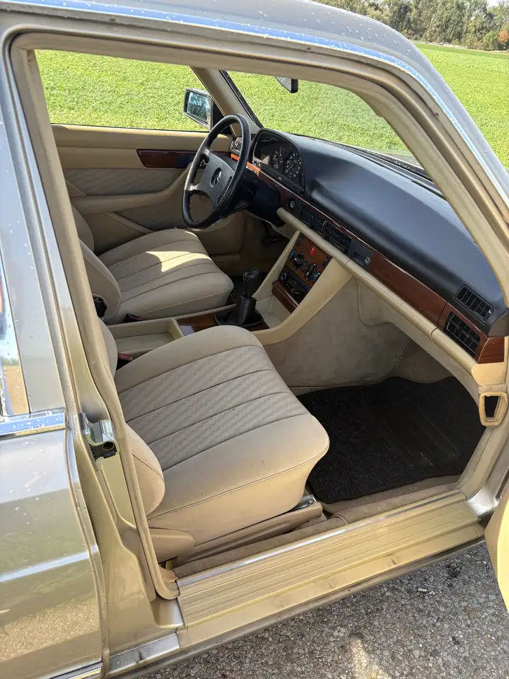 Mercedes-Benz S 260 260 SE, foto 5