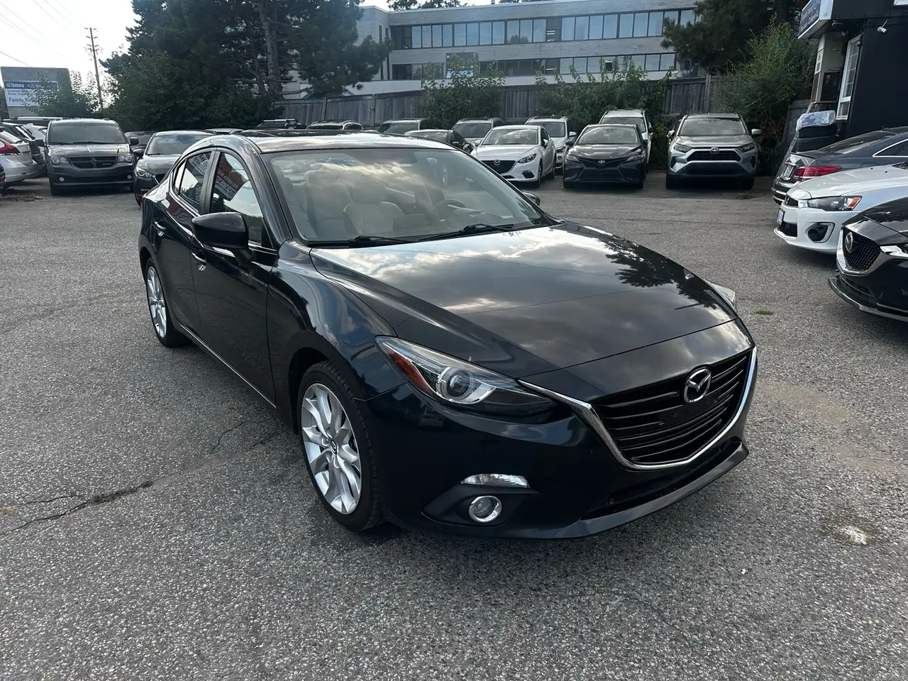 Mazda 3 снимка Mazda 3