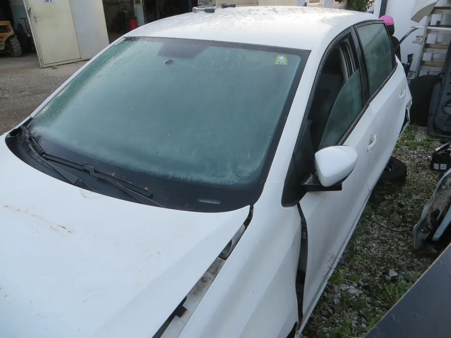 Volkswagen Polo Trendline 1,2  !! Nur Ersatzteile !! Weiß - 2