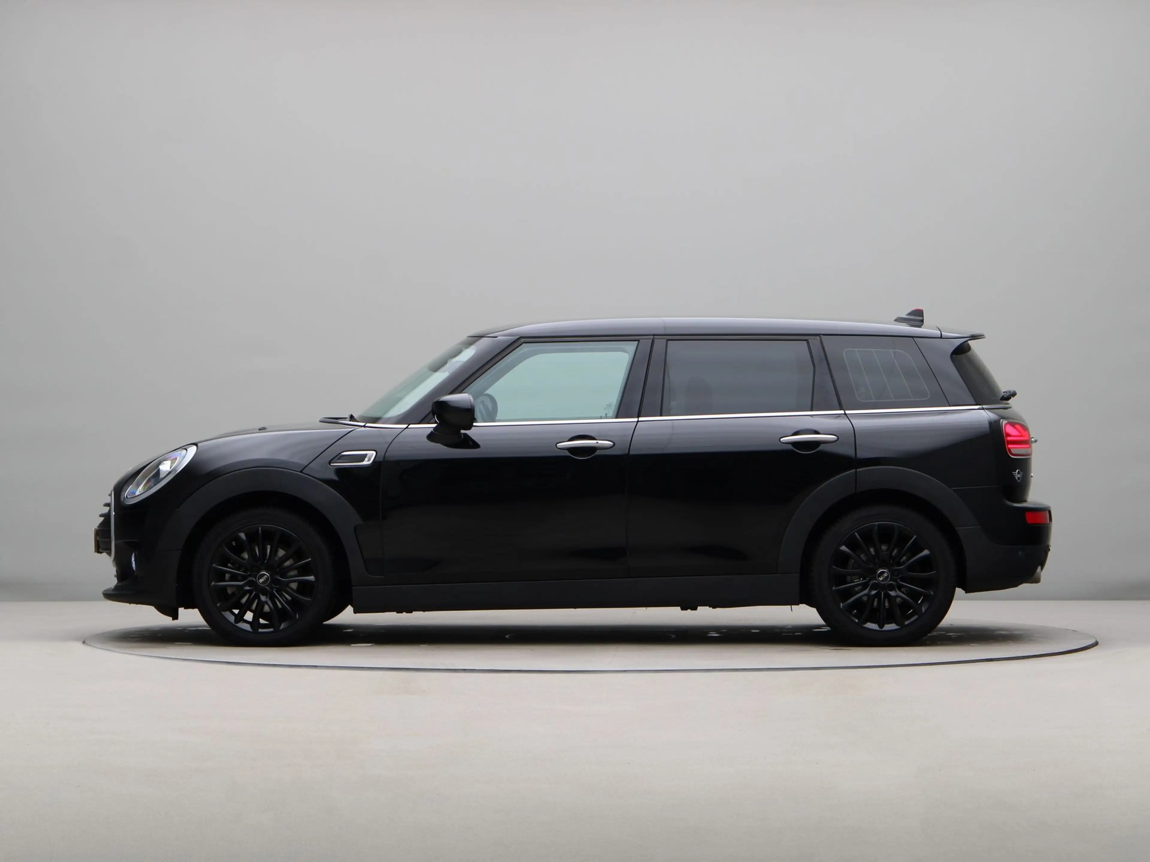 MINI Cooper Clubman Business Edition Aut. — photo 11