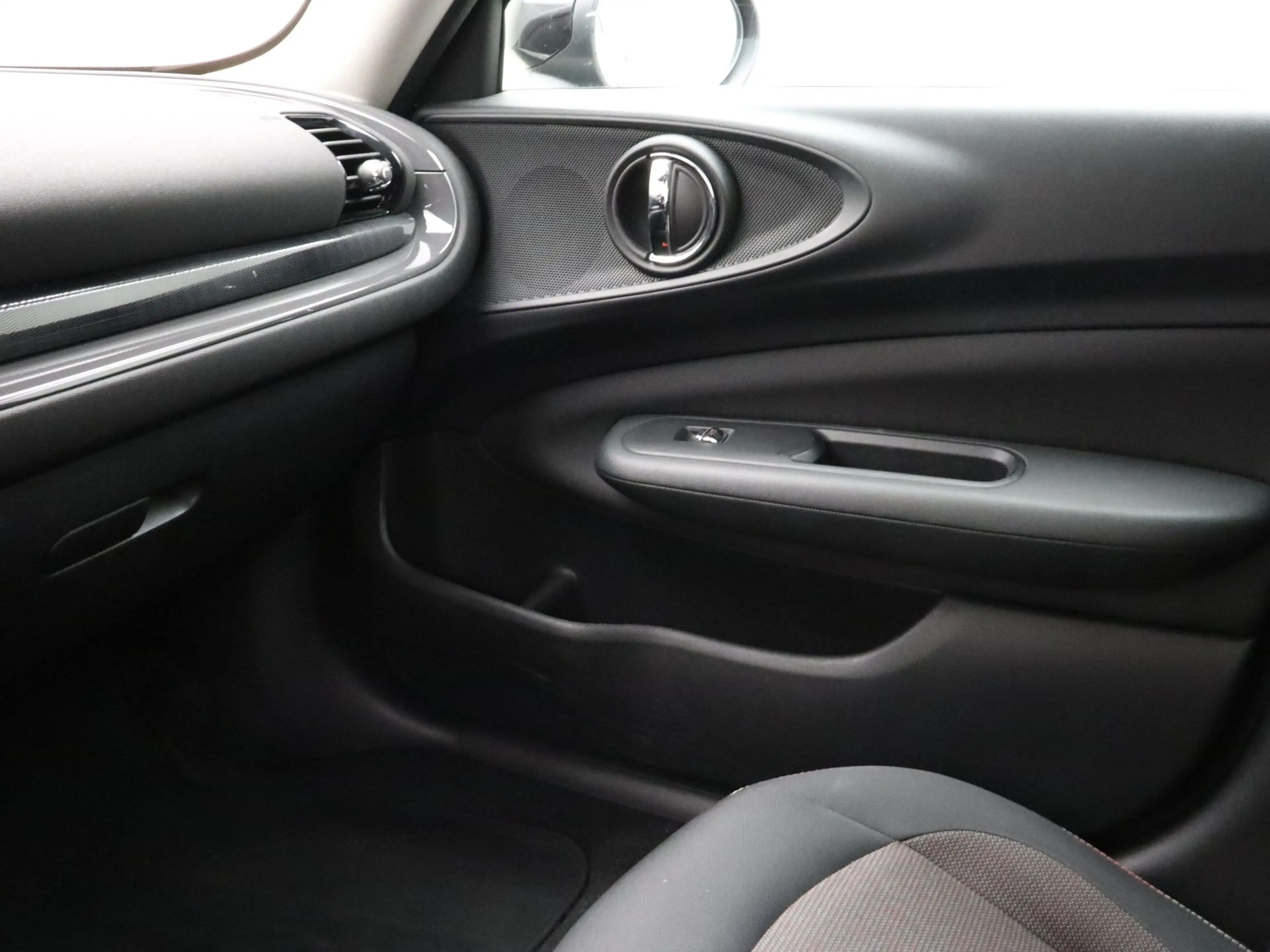 MINI Cooper Clubman Business Edition Aut. — photo 14