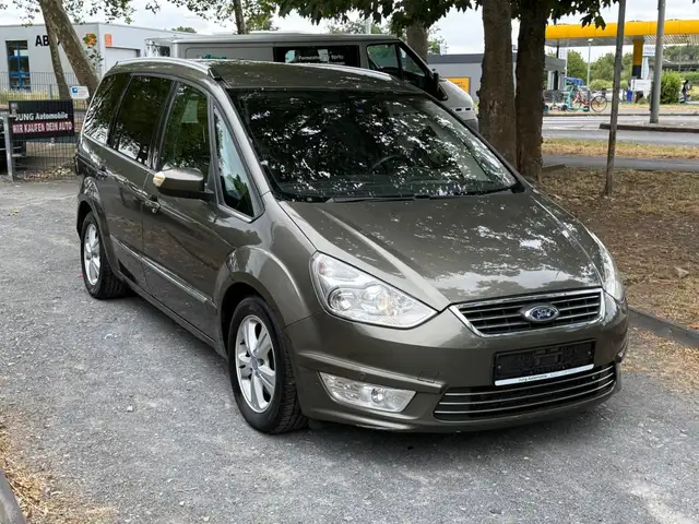 Ford Galaxy Titanium 7.Sitze / Automatik / Navi