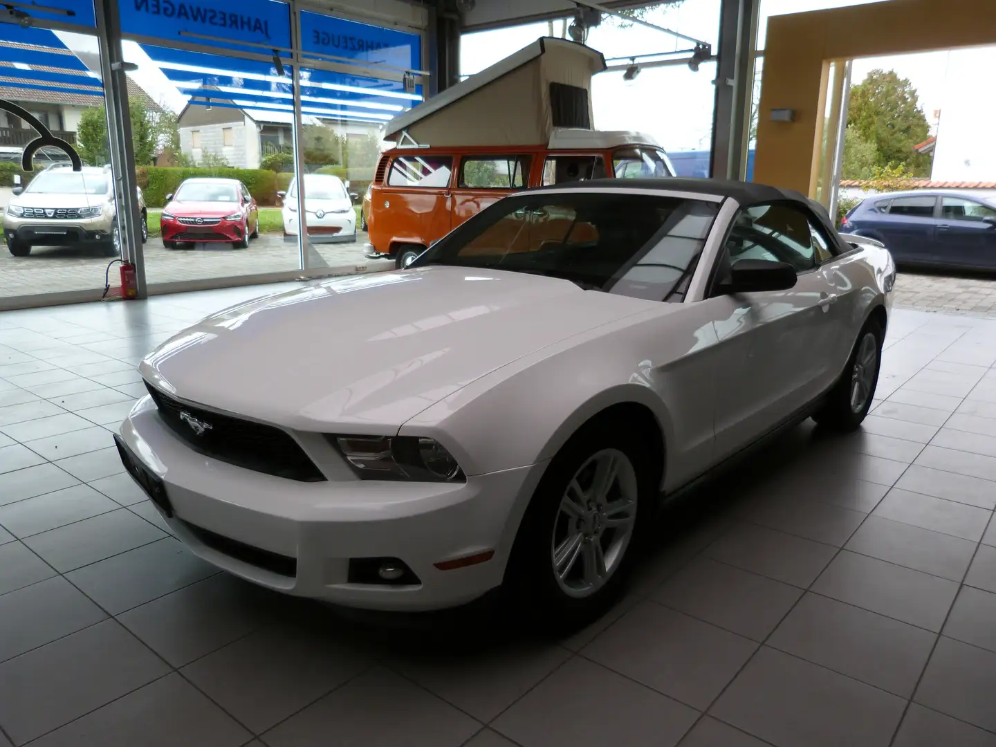 Ford Mustang Weiß - 2