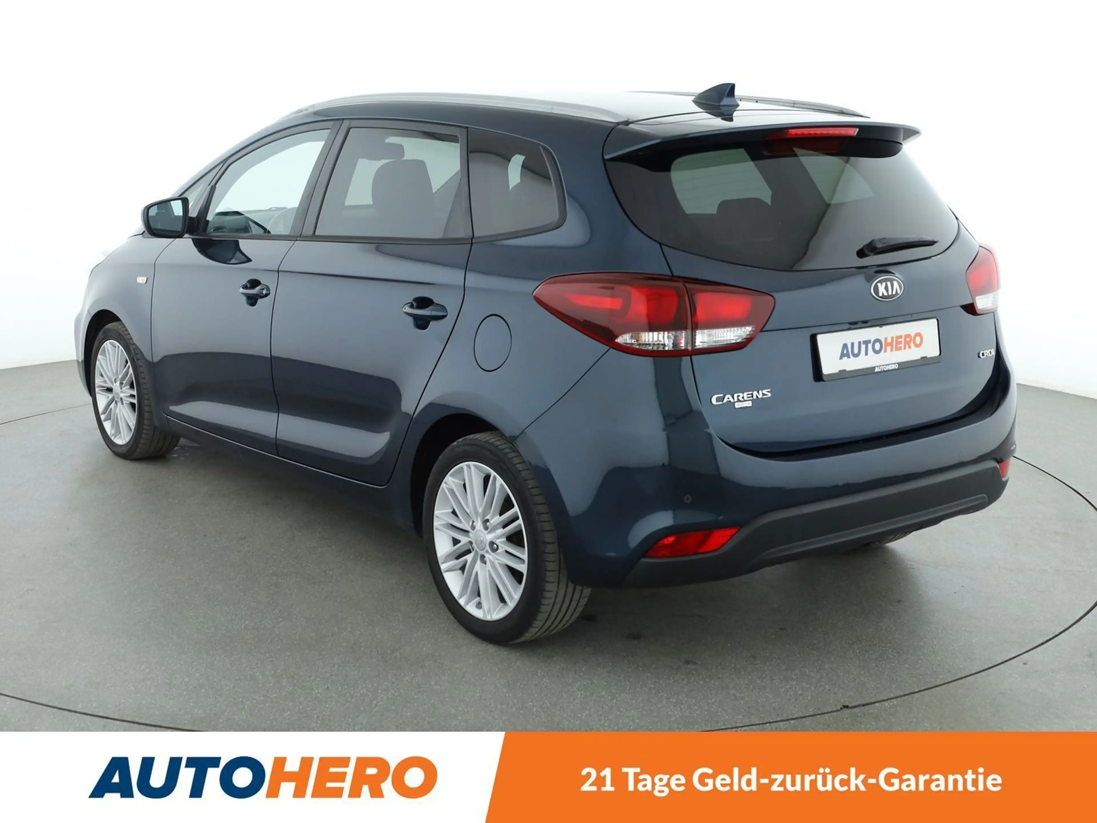 Kia Carens 1.7 CRDi Dream Team *NAVI*TEMPO*CAM*PDC*SHZ* — photo 4